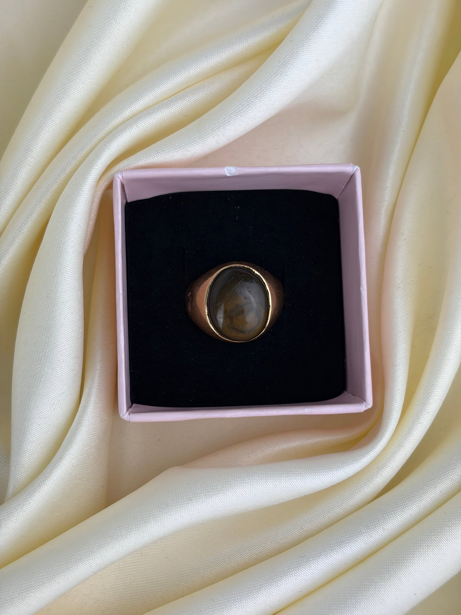 heavy 18ct yellow gold signet ring - 7