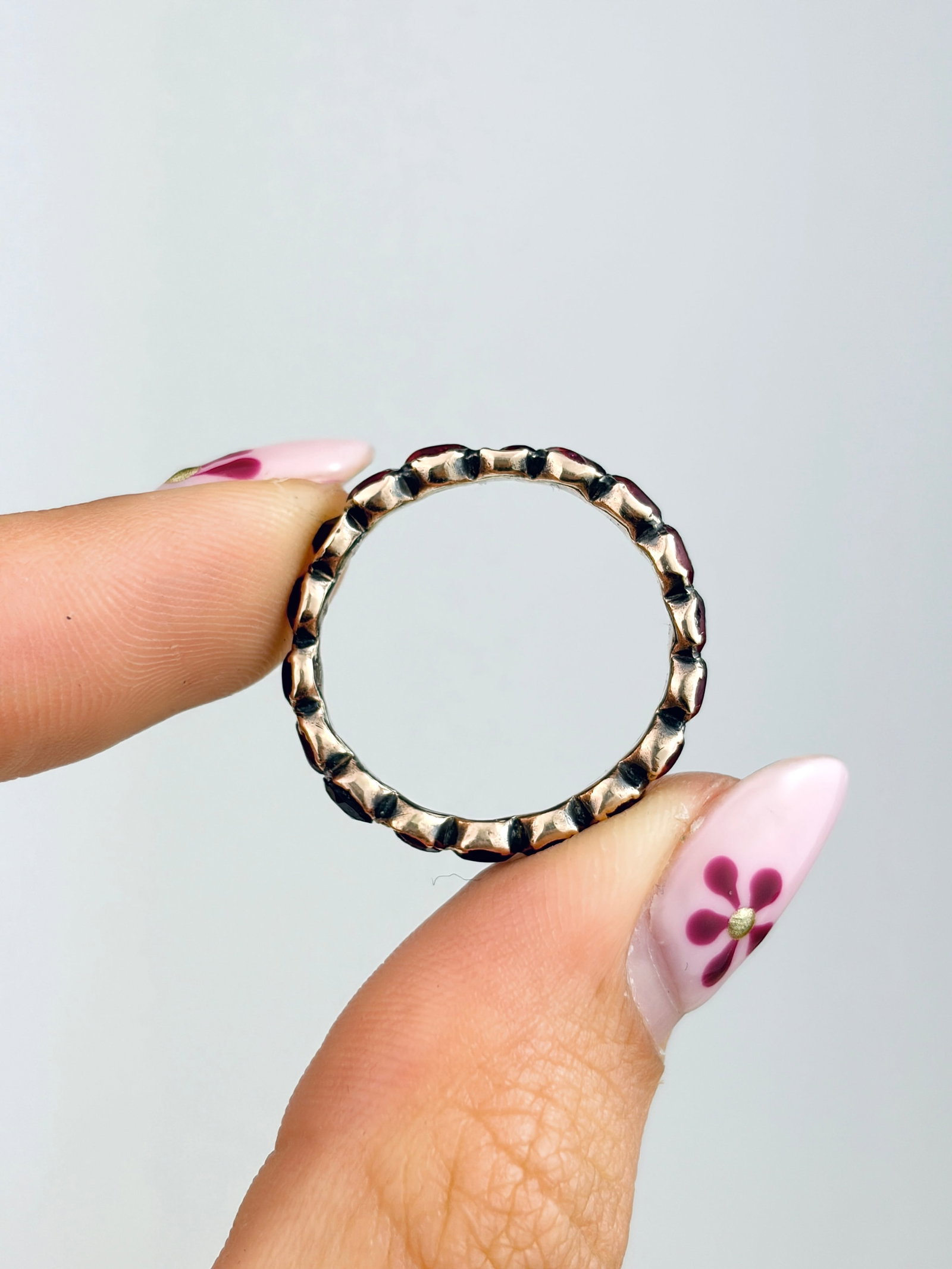 ANTIQUE GEORGIAN RED PASTE FULL ETERNITY RING IN GOLD - 6