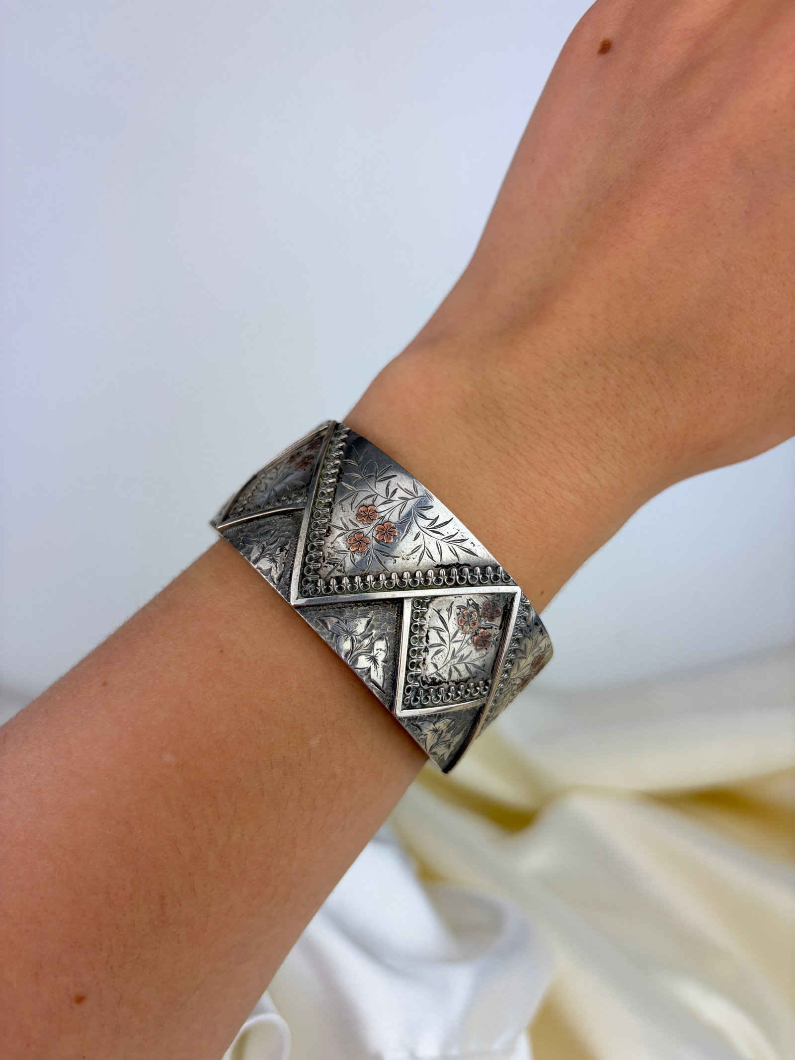 CHUNKY ANTIQUE VICTORIAN FLORAL SILVER BANGLE WITH GOLD OVERLAY - 6