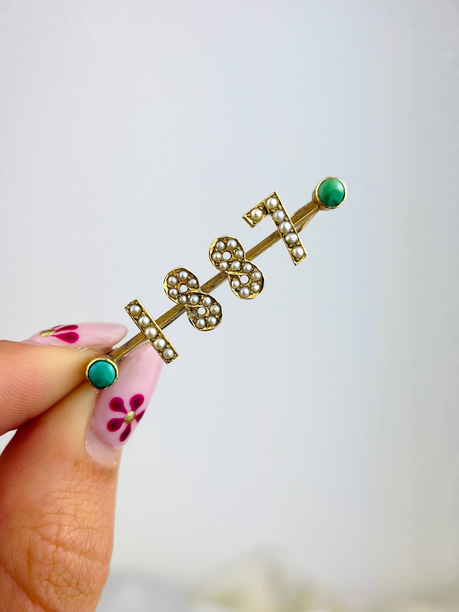 ANTIQUE BOXED TURQUOISE AND PEARL '1887' BAR BROOCH IN GOLD - 2