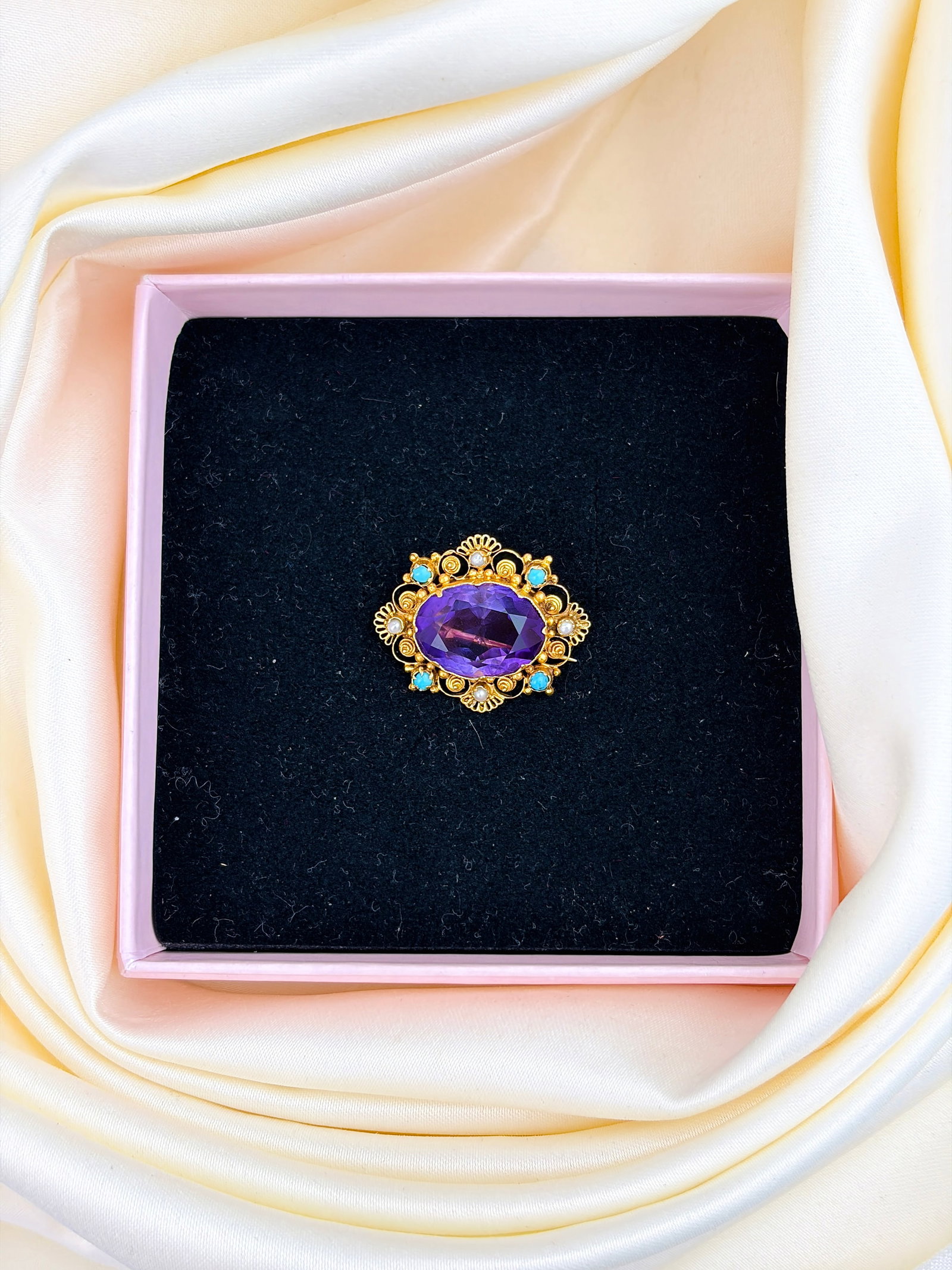 ANTIQUE 9CT YELLOW GOLD AMETHYST, PEARL AND TURQUOISE BROOCH - 6