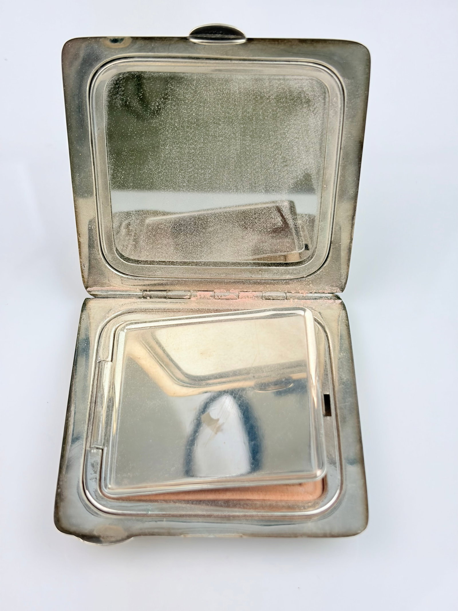 ANTIQUE SILVER WITH GOLD OVERLAY DECCO MAKEUP COMPACT - 3