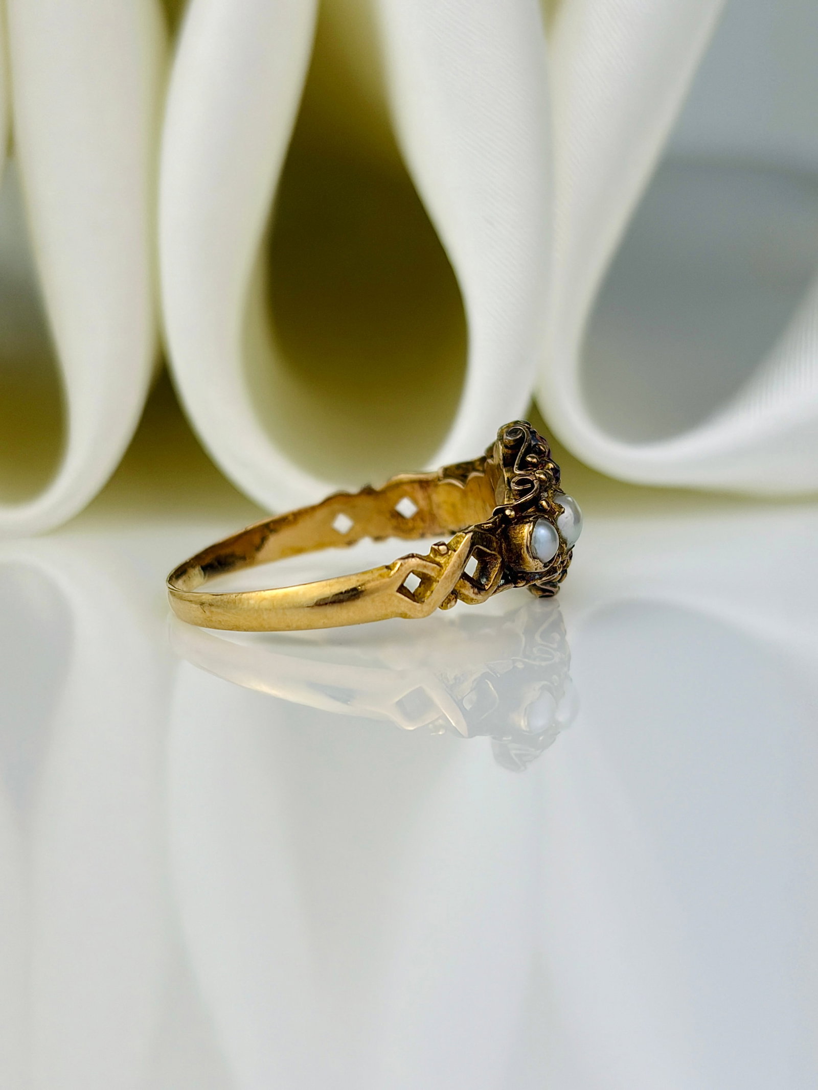 antique 18ct gold pearl ruby and emerald gemset ring - 2