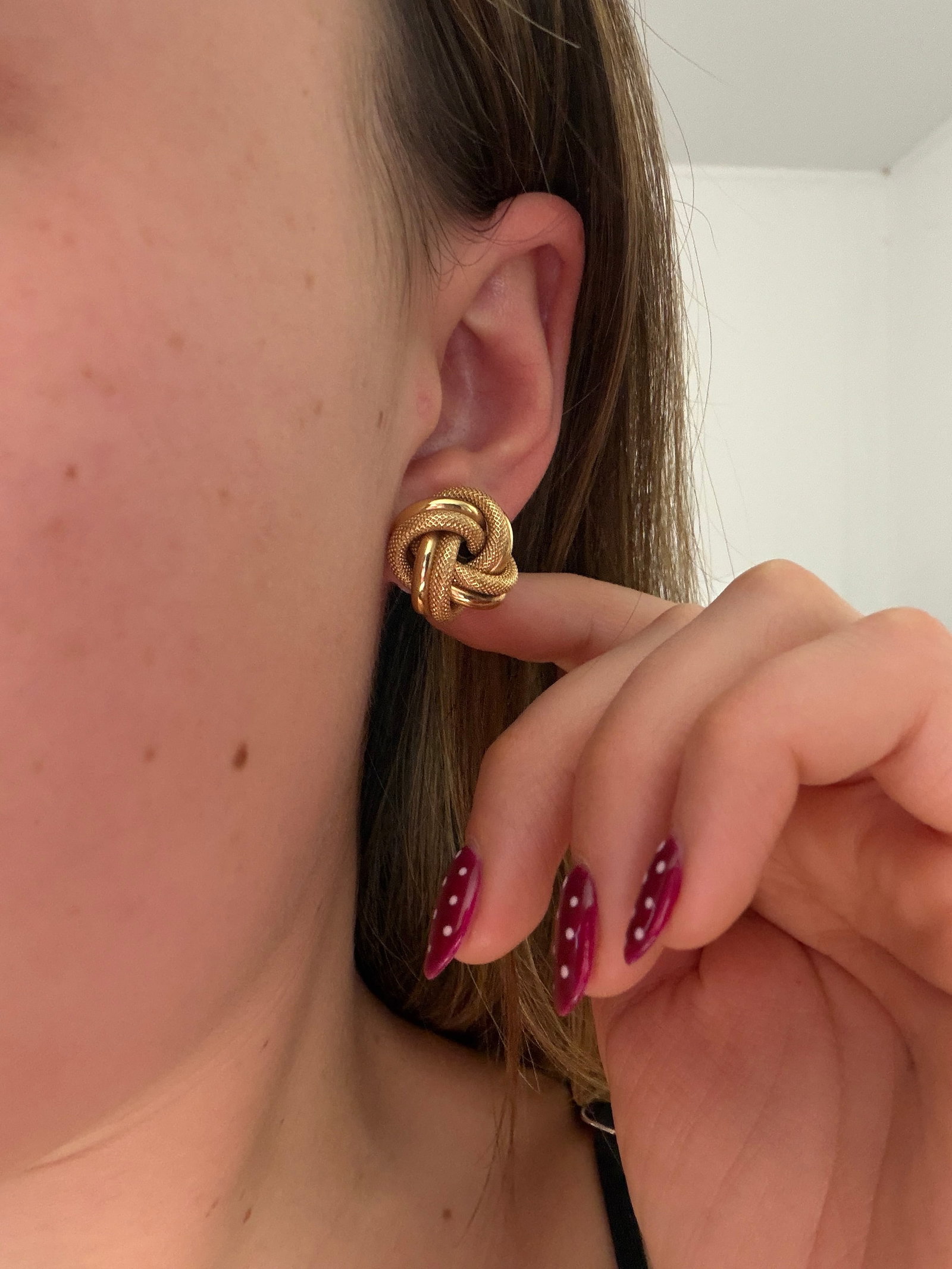 large vintage textured 9ct gold knot earrings - 5