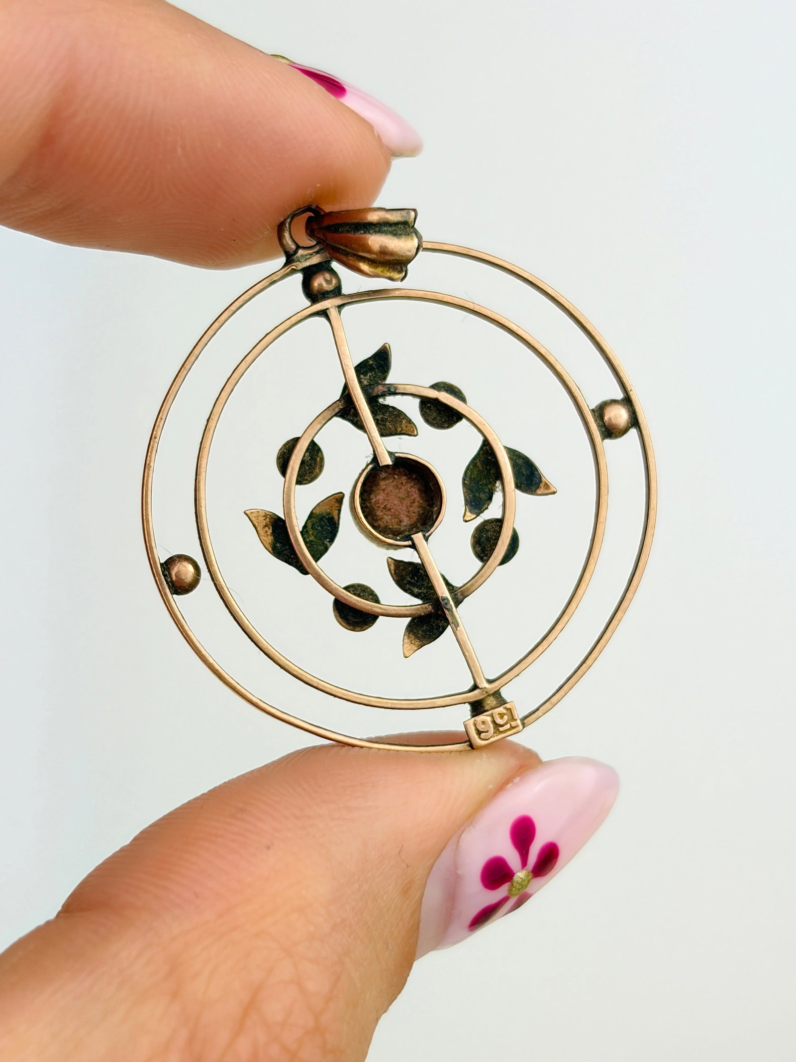 ANTIQUE 9CT GOLD GARNET AND PEARL PRETTY PENDANT - 6