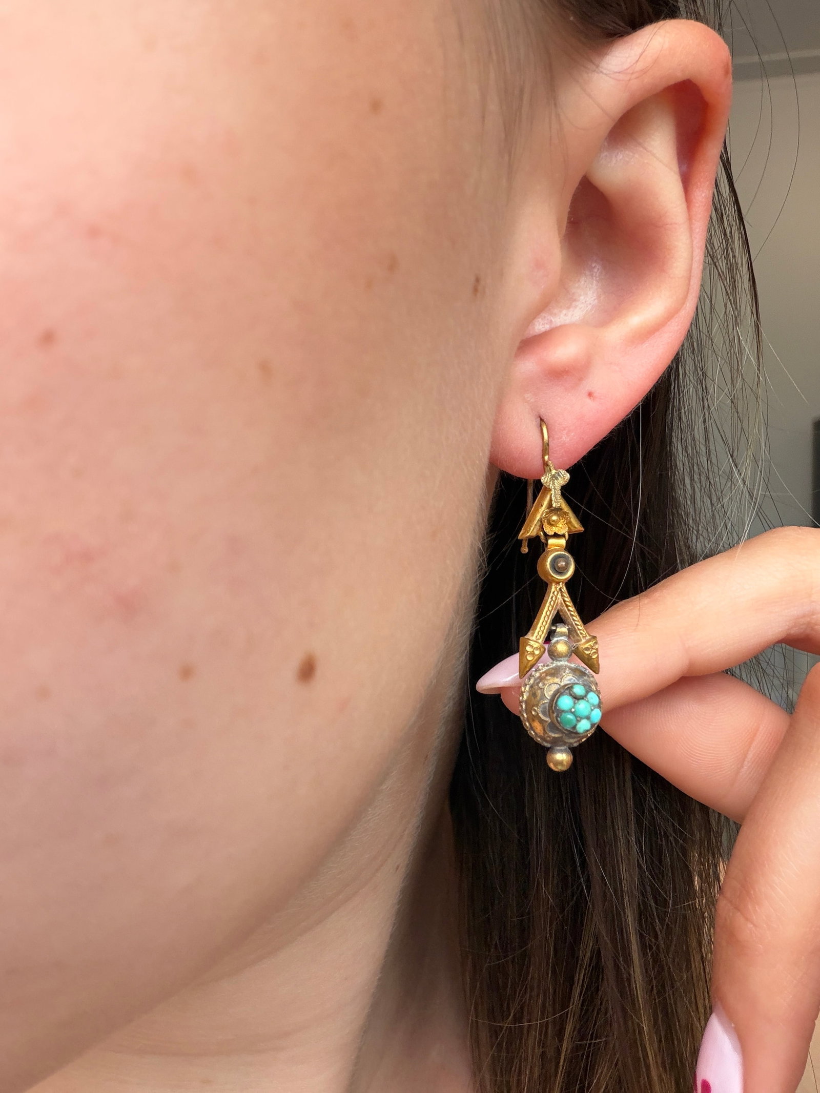 ANTIQUE VICTORIAN TURQUOISE ORB DROP EARRINGS IN GOLD - 9