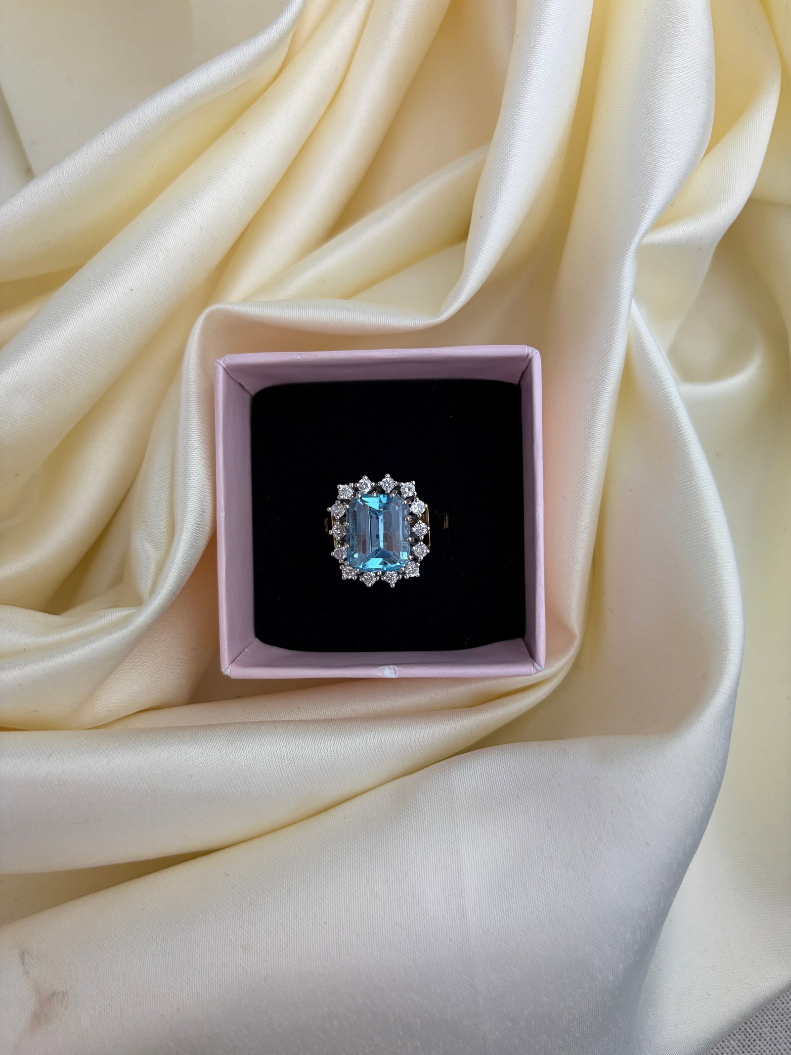 Vintage Aquamarine and Diamond 18ct Gold and Platinum Cluster Ring - 7