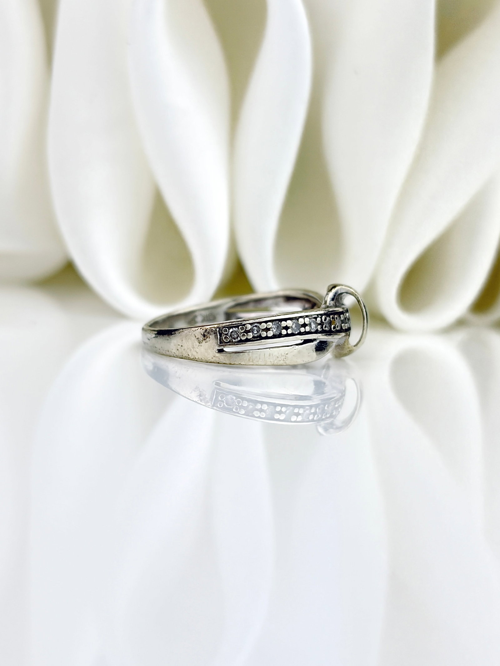 VINTAGE 9CT WHITE GOLD DIAMOND KNOT TWIST RING - 2