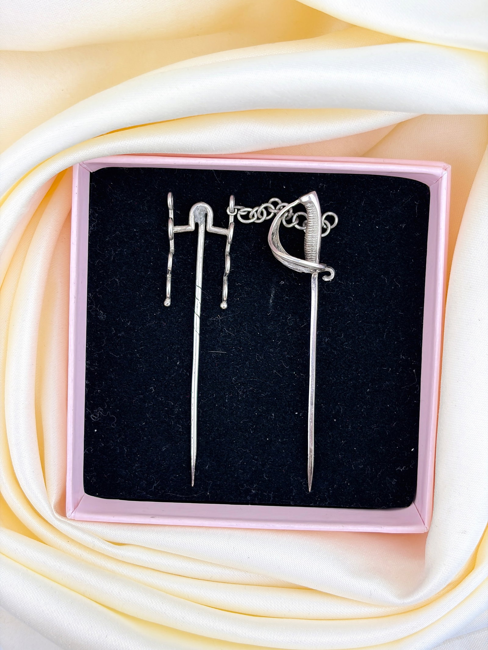 SILVER SWORD AND HOLDER STICK PIN BROOCHES - 5