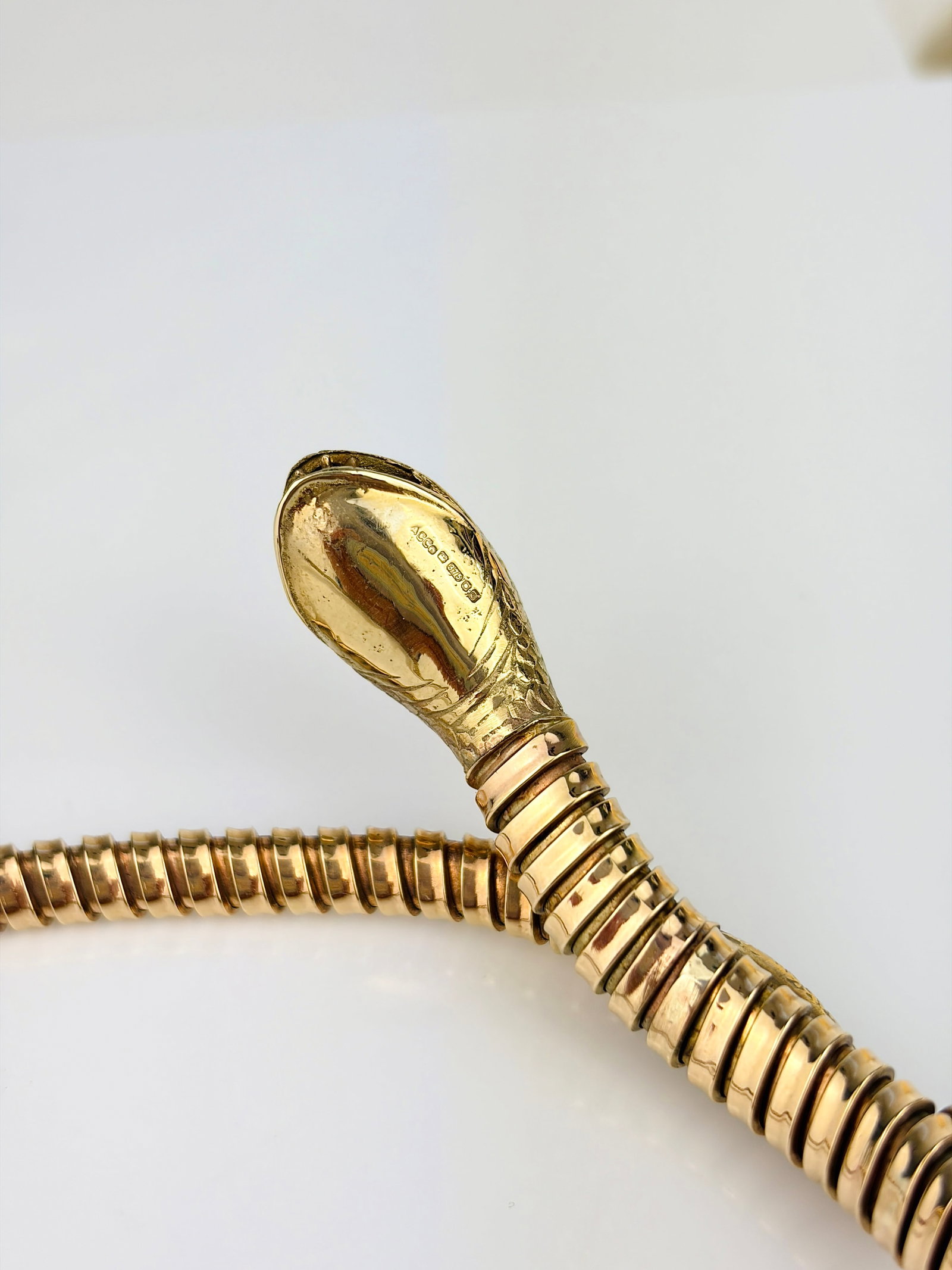 VINTAGE 9CT YELLOW GOLD SNAKE GAS PIPE NECKLACE WITH EMERALD EYES AND RUBY HEAD - 5