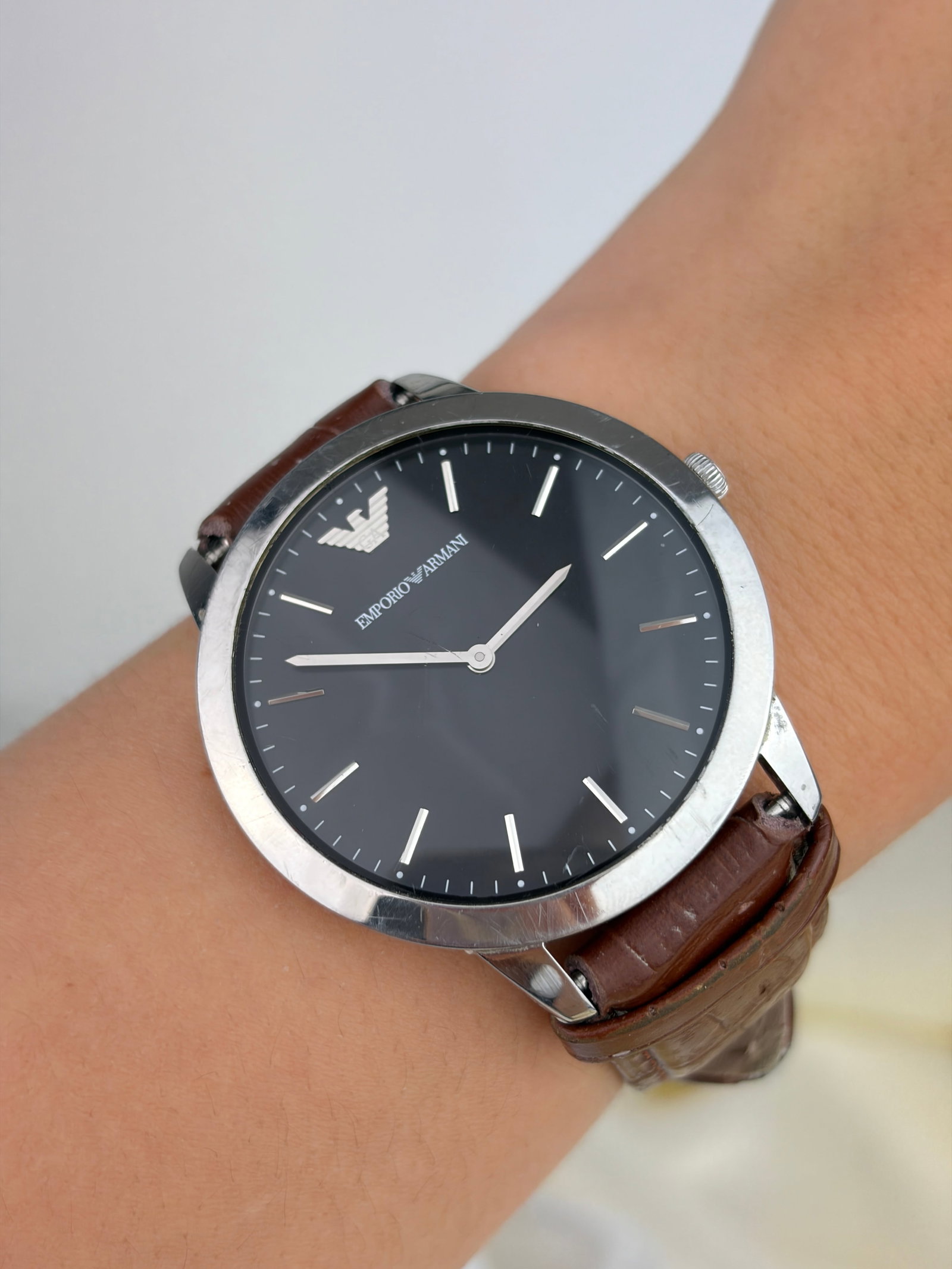 MEN'S EMPORIO ARMANI WATCH WITH BLACK DIAL AND LEATHER STRAP - 8
