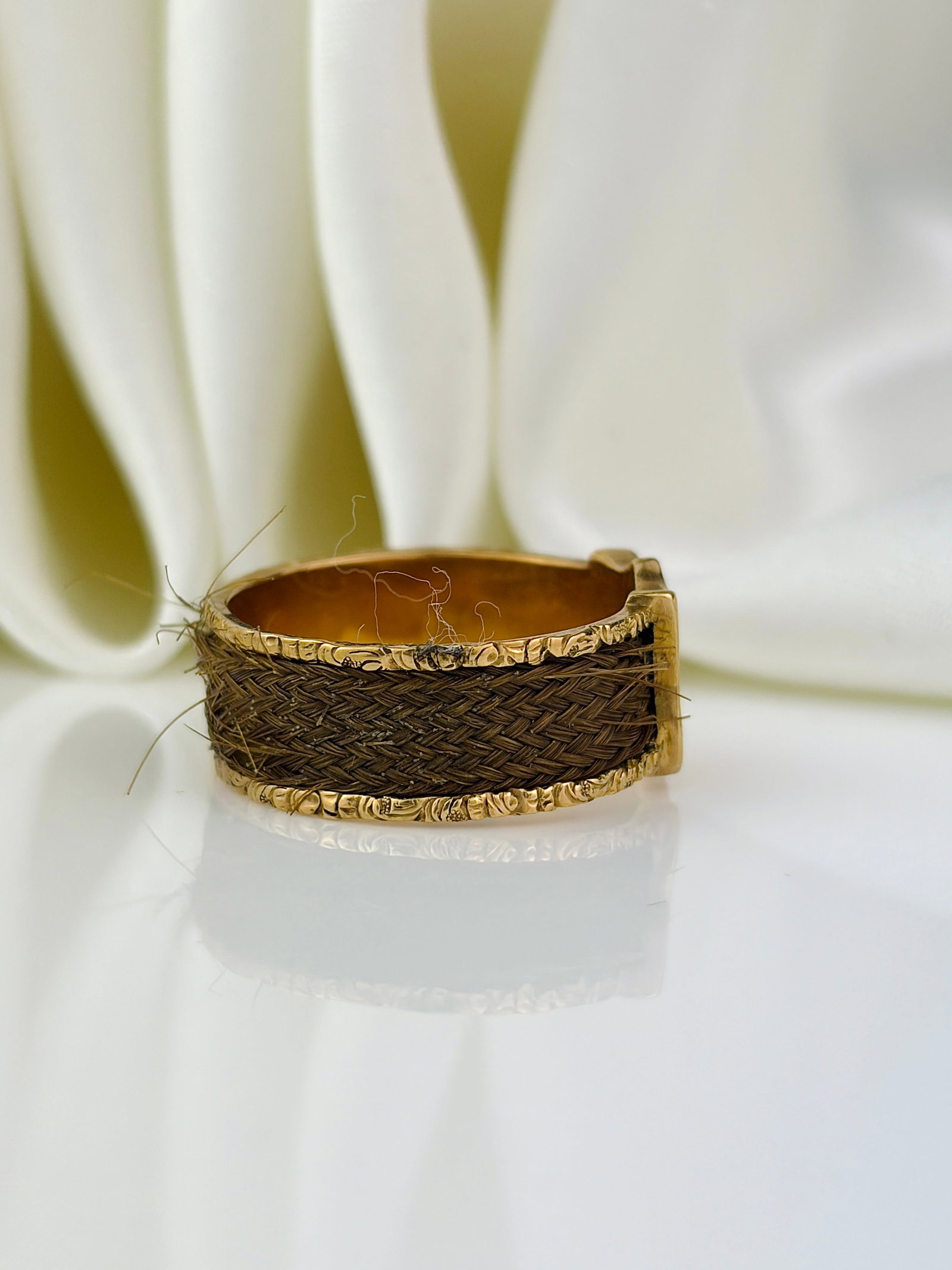 antique gold and hair 'LH' memorial wide band ring - 2