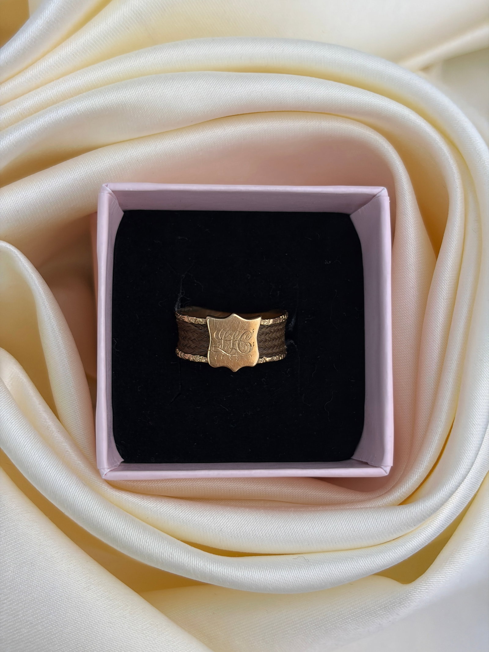 antique gold and hair 'LH' memorial wide band ring - 7