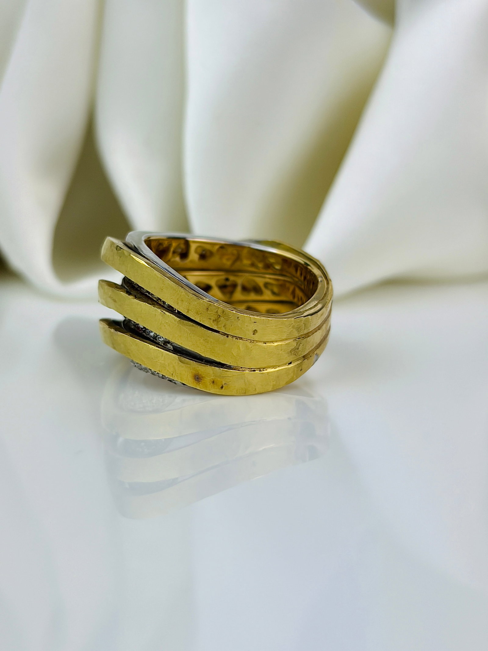 heavy Modern Style 18ct White Gold and Yellow Gold multi row Diamond band Ring - 2