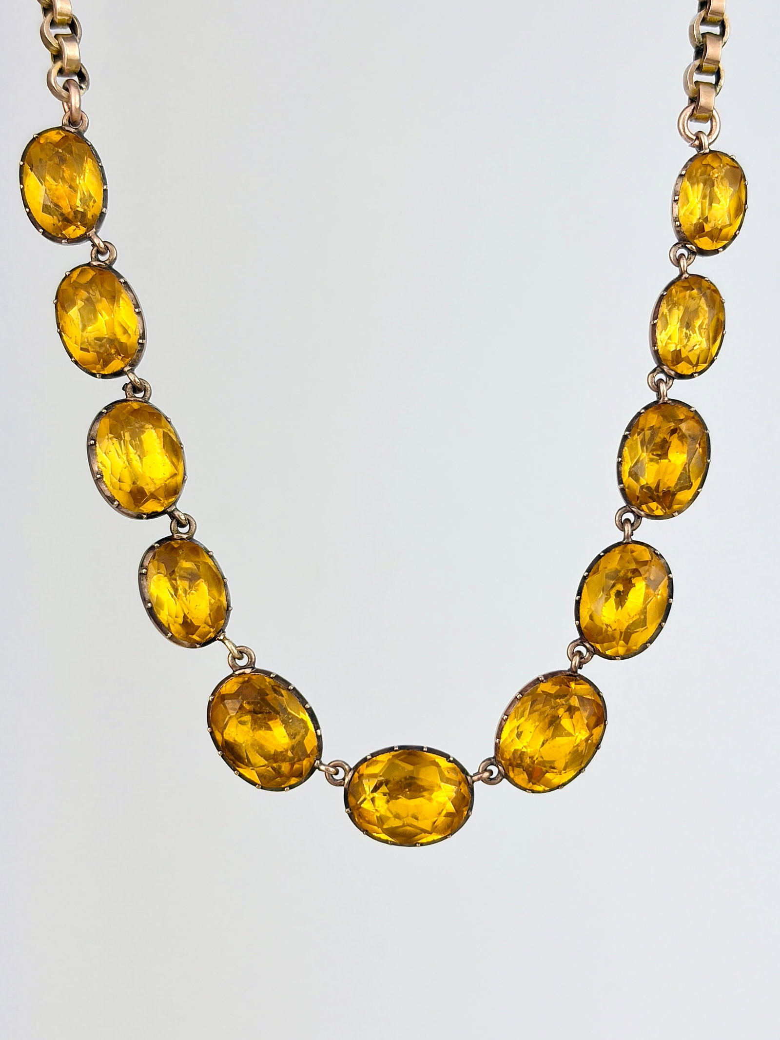 ANTIQUE 9CT GOLD YELLOW PASTE NECKLACE: ANTIQUE 9CT GOLD YELLOW PASTE NECKLACE