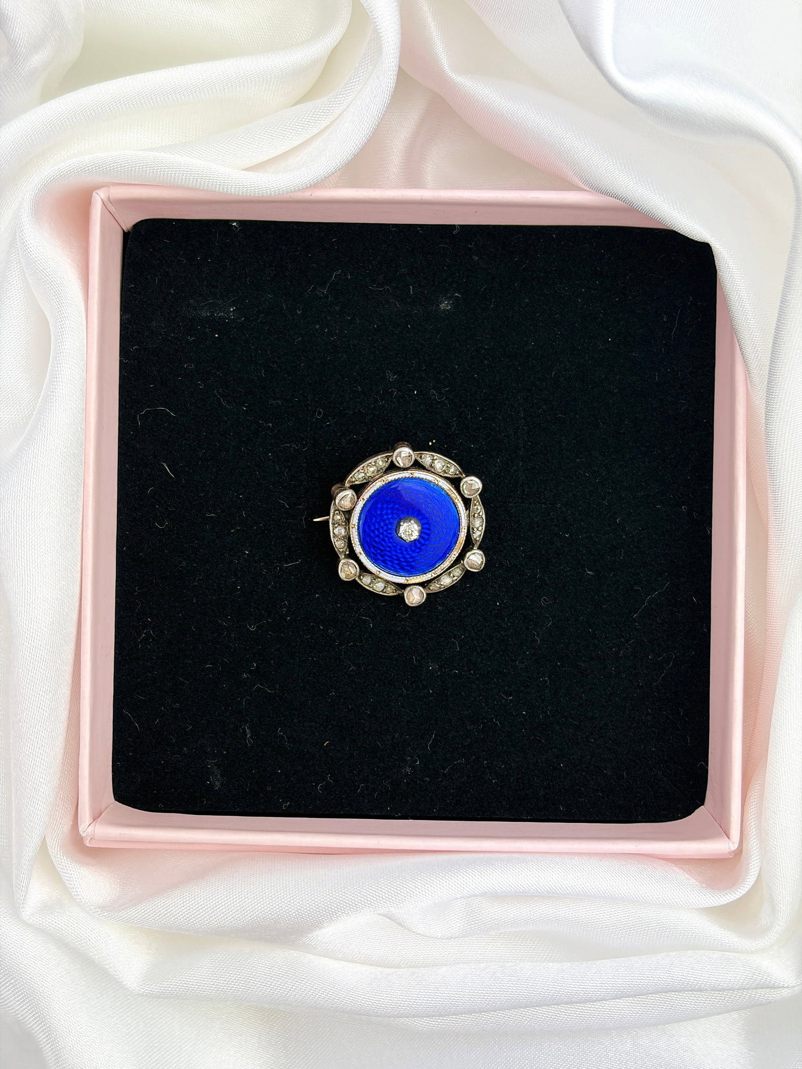 ANTIQUE 18CT GOLD DIAMOND AND GUILLOCHE BLUE ENAMEL BROOCH - 5