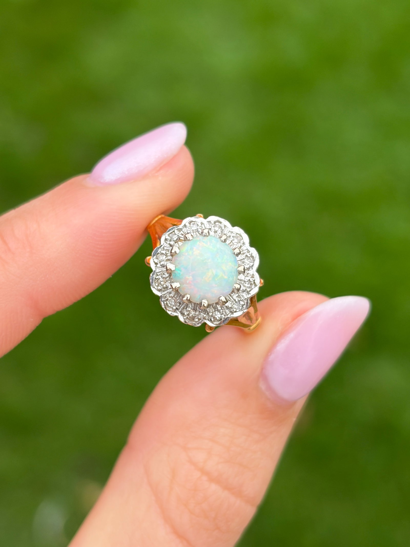 Vintage Opal and Diamond 18 Carat Gold Cluster Ring - 10