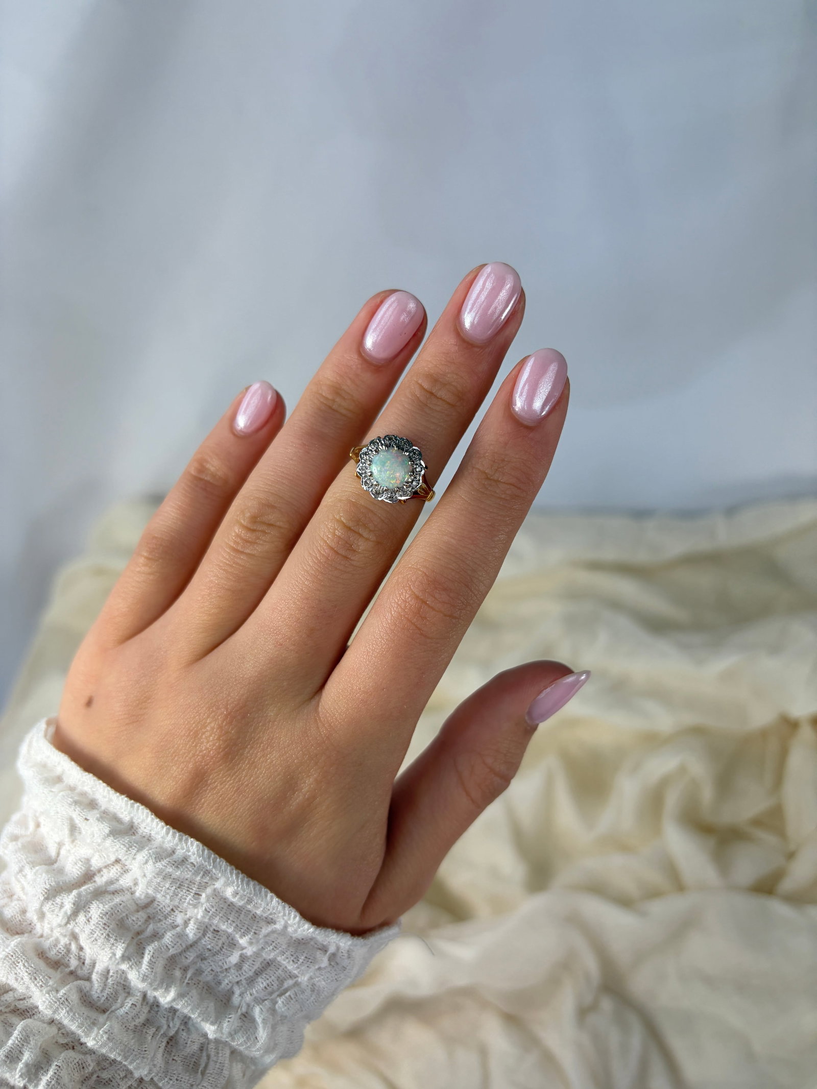 Vintage Opal and Diamond 18 Carat Gold Cluster Ring - 9