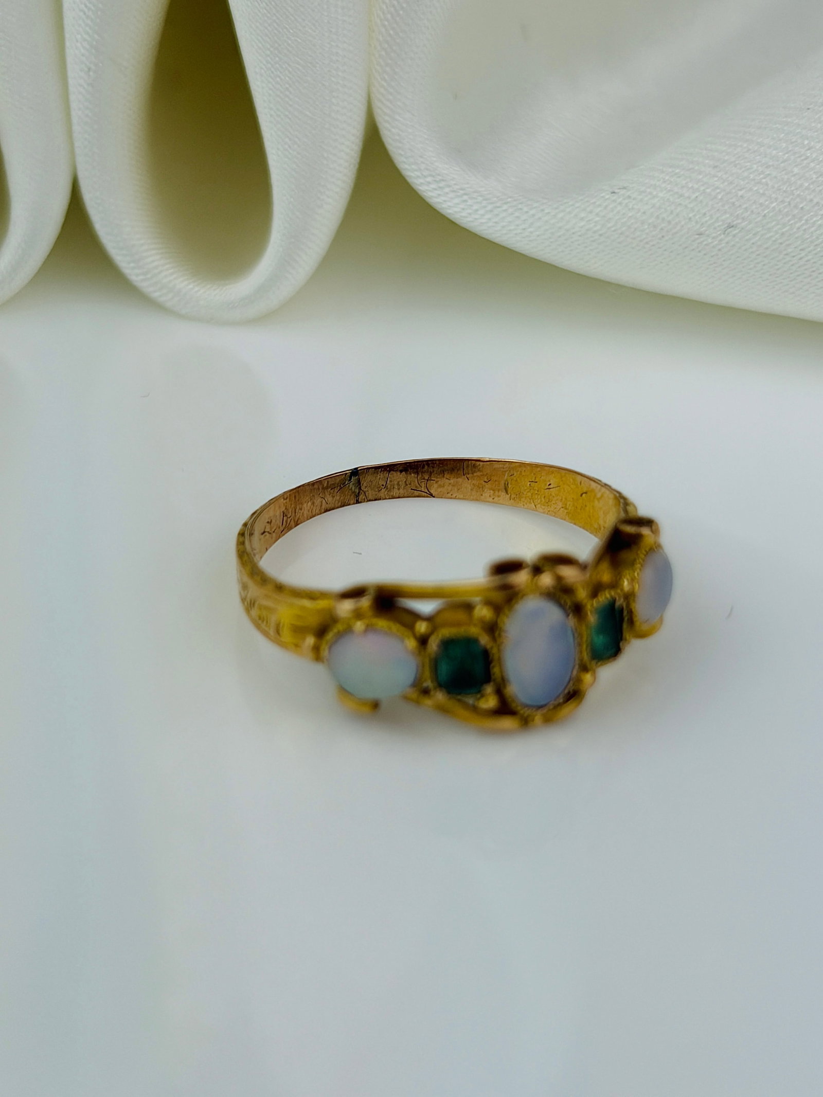 antique opal and emerald gold ring - 4