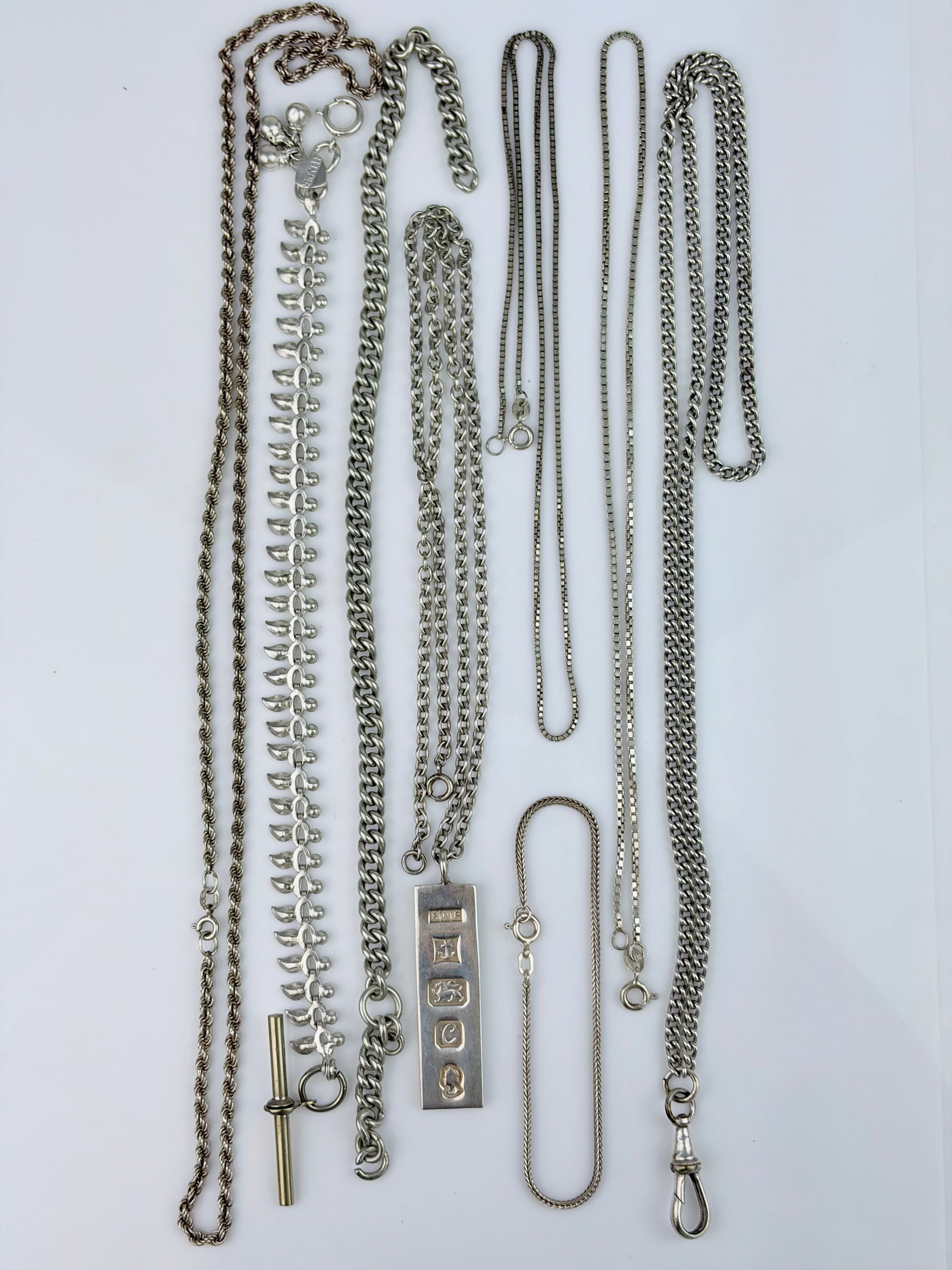 MIXED LOT SILVER CHAINS ETC (1 of 7)