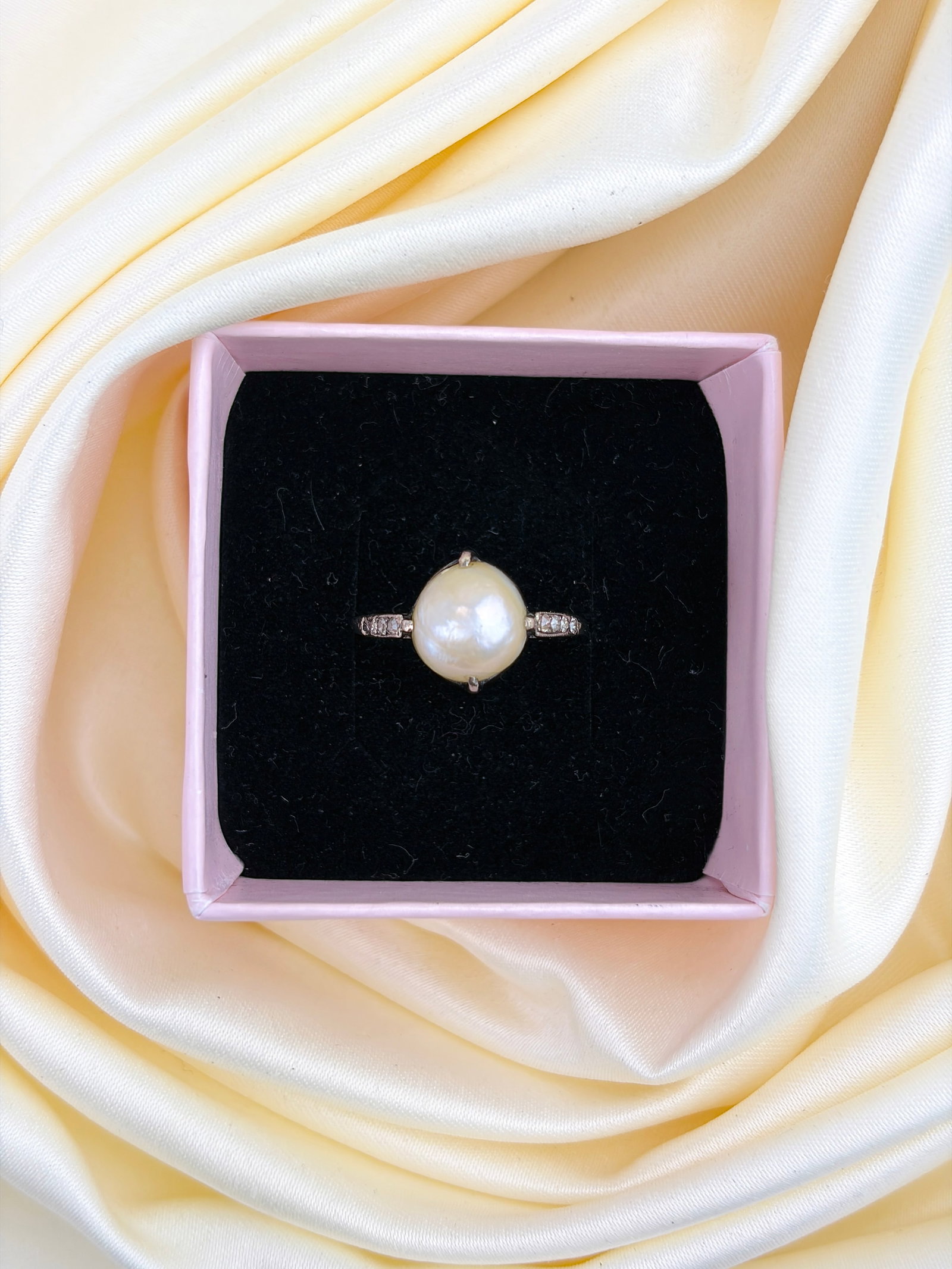 ANTIQUE BAROQUE PEARL AND DIAMOND RING IN WHITE GOLD - 8