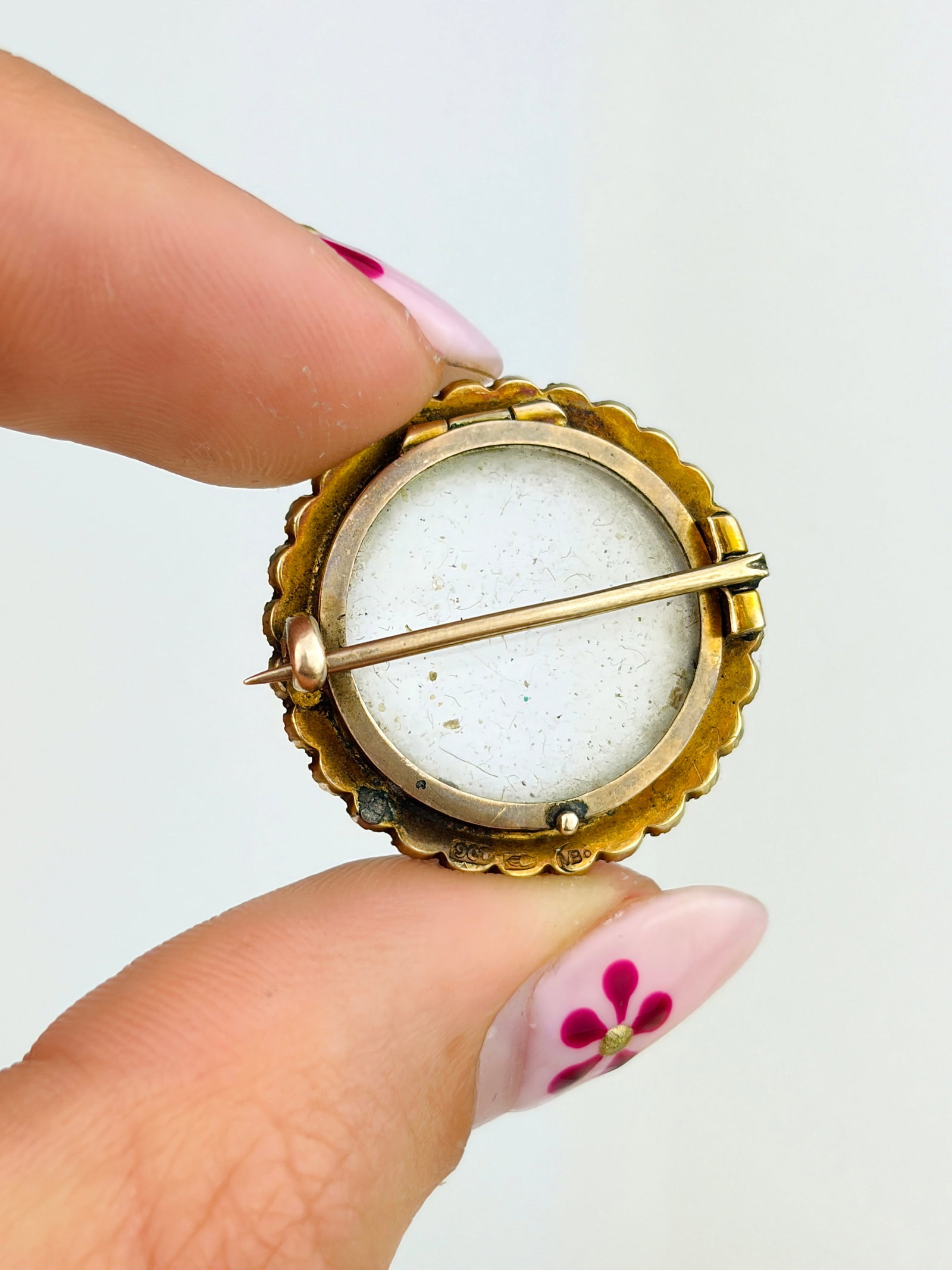 ANTIQUE 9CT GOLD HINGED BACK TURQUOISE AND PEARL LOCKET BROOCH - 3