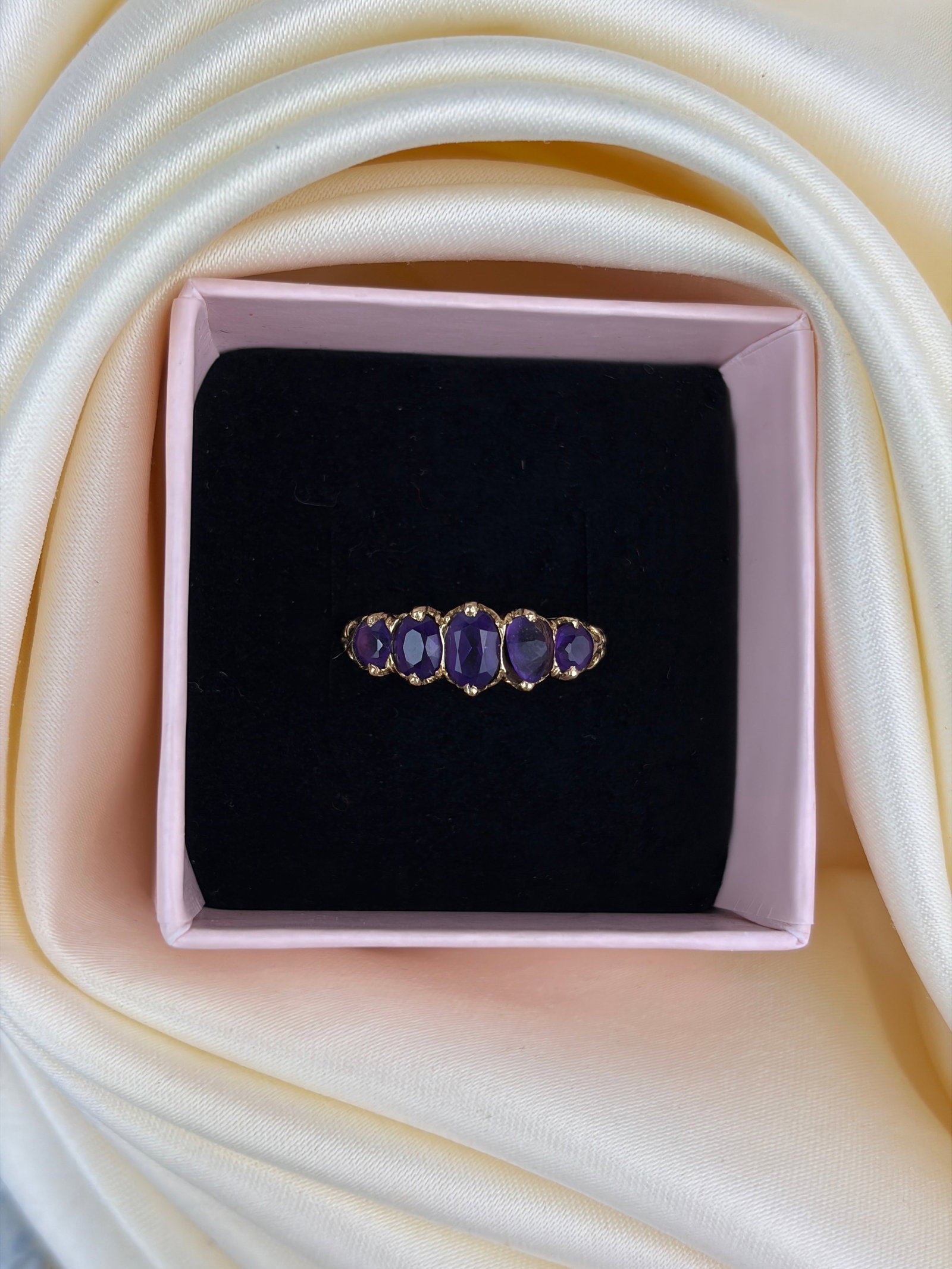 Vintage 9ct yellow gold amethyst 5 stone ring - 7