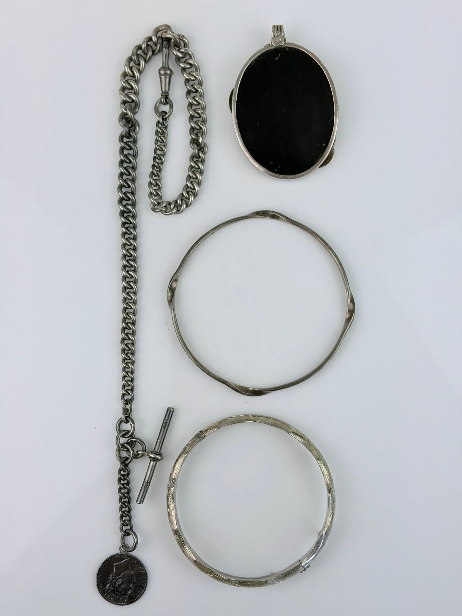 MIXED LOT - SILVER CHAIN, BANGLES, PENDANT ETC - 5
