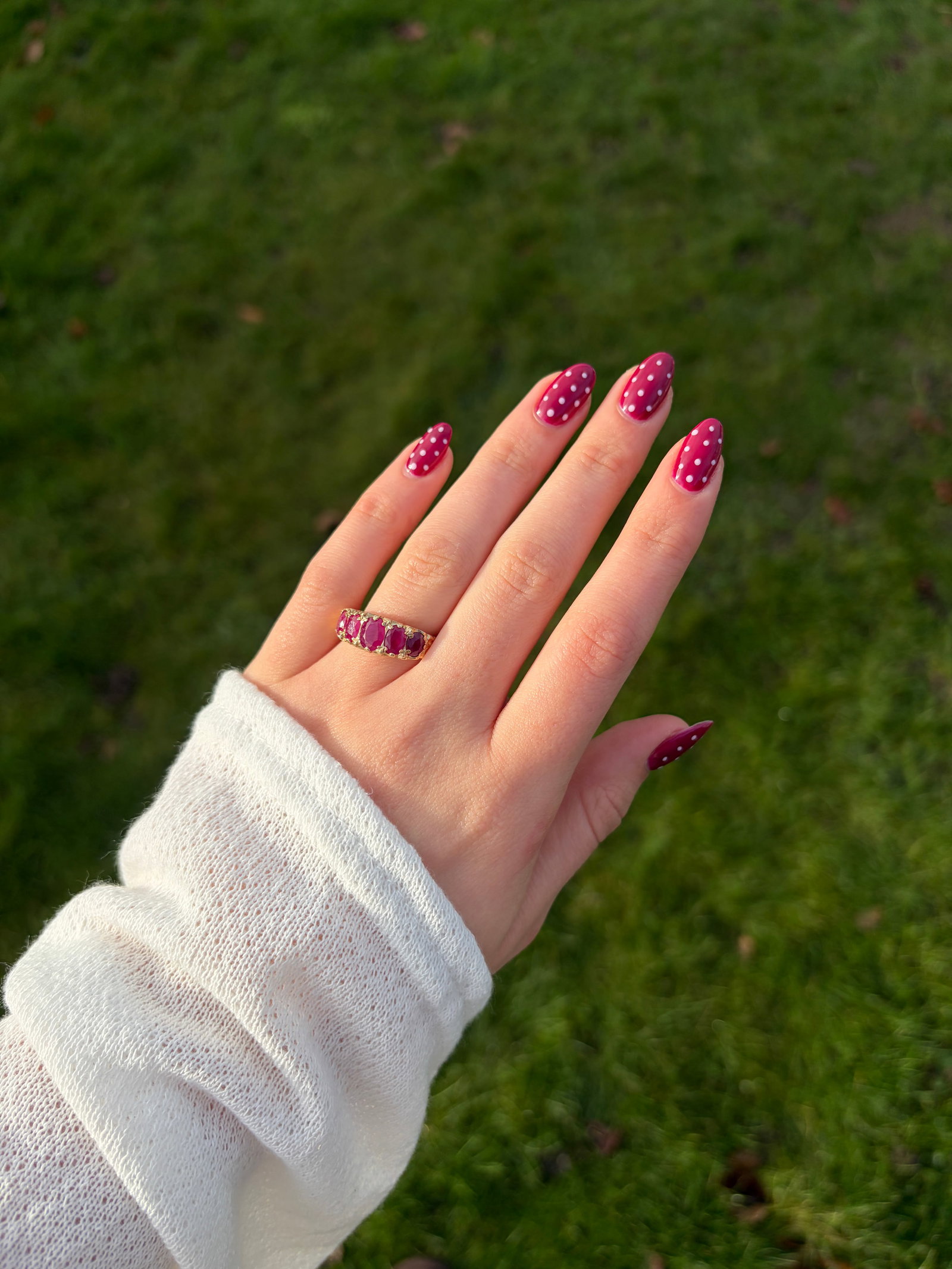 Vintage Chunky 9ct Gold Ruby 5 Stone Ring - 11
