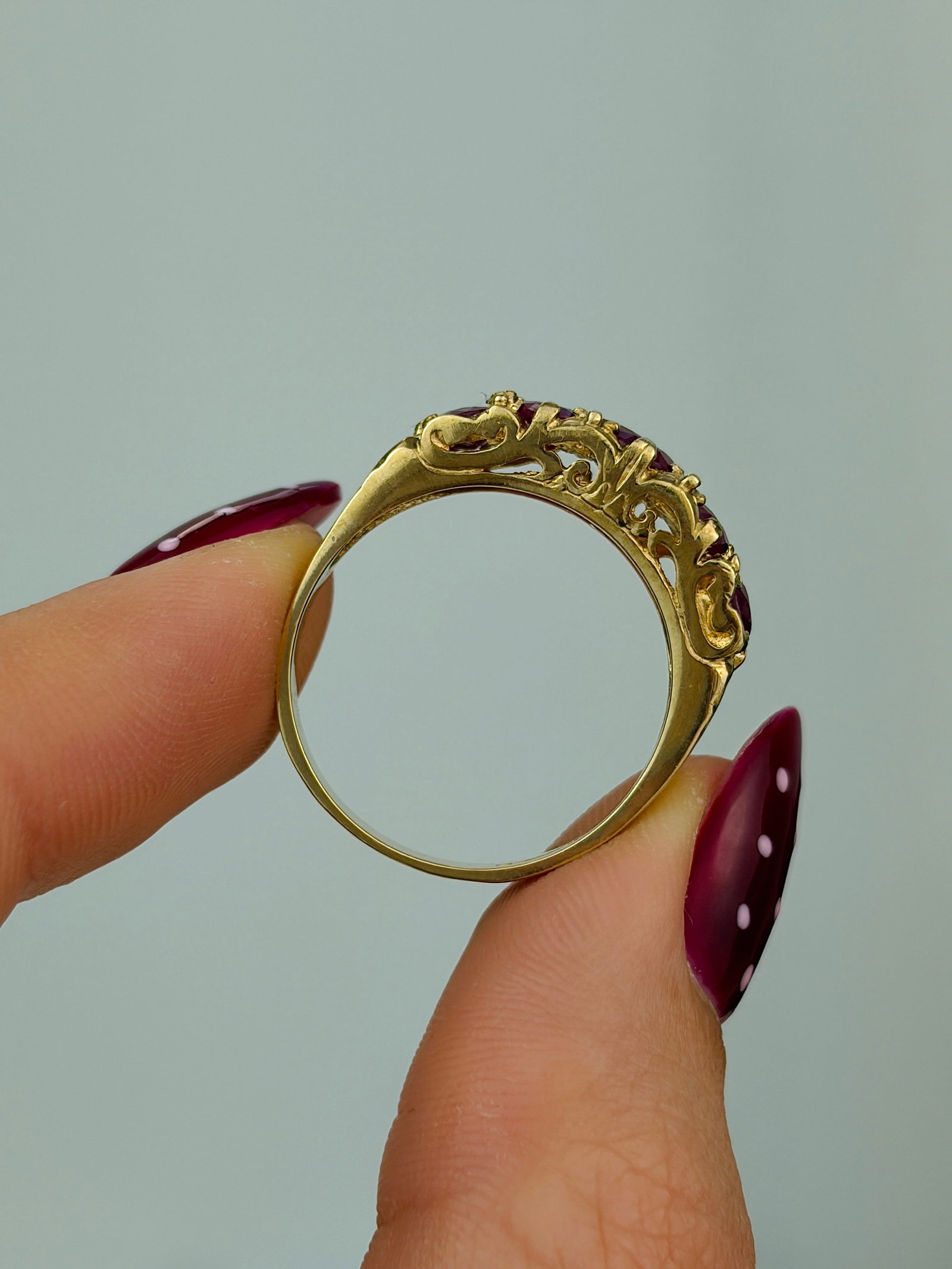 Vintage Chunky 9ct Gold Ruby 5 Stone Ring - 6