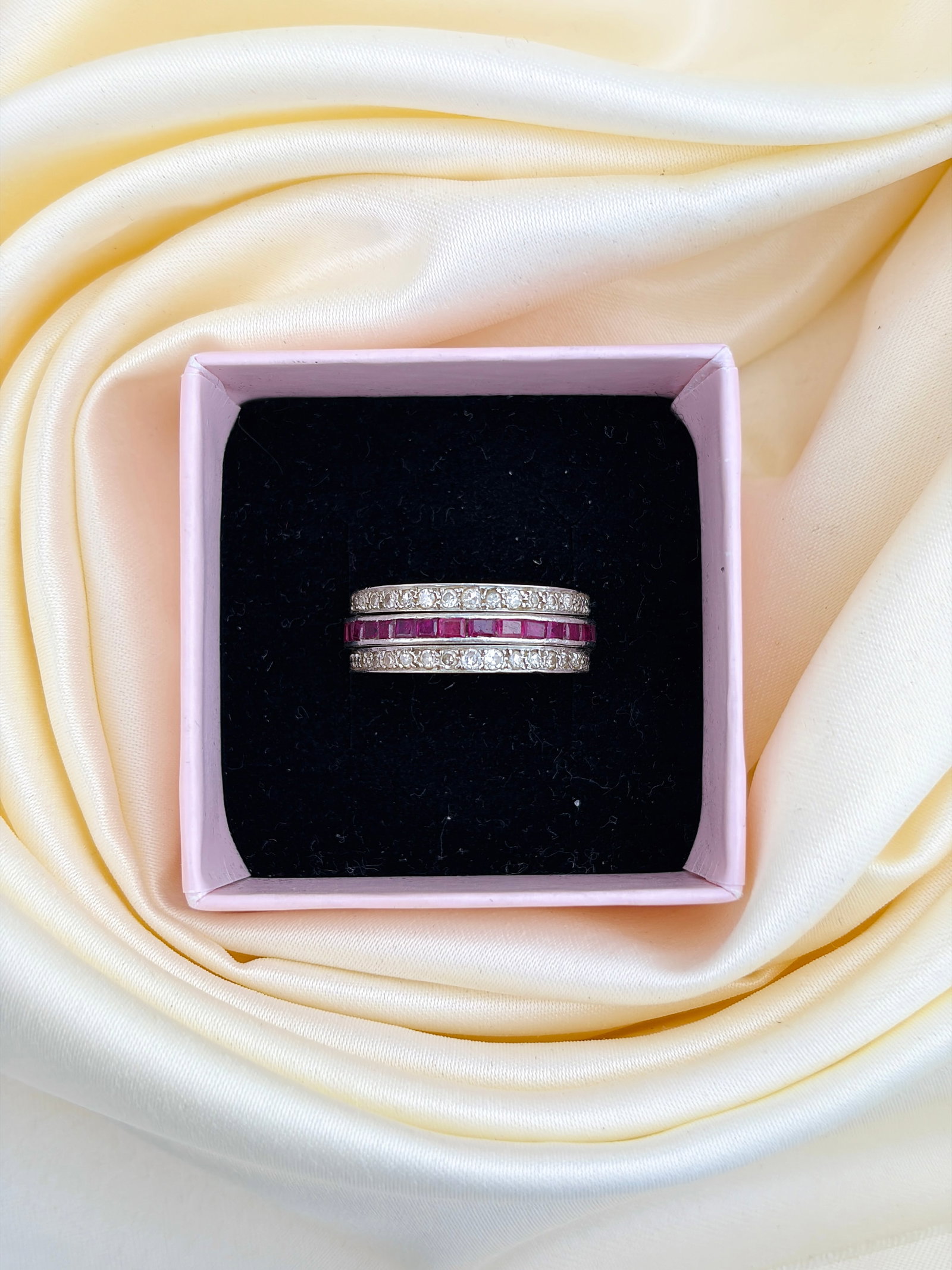 ART DECO RUBY, SAPPHIRE AND DIAMOND DAY AND NIGHT FLIP RING IN PLATINUM - 9