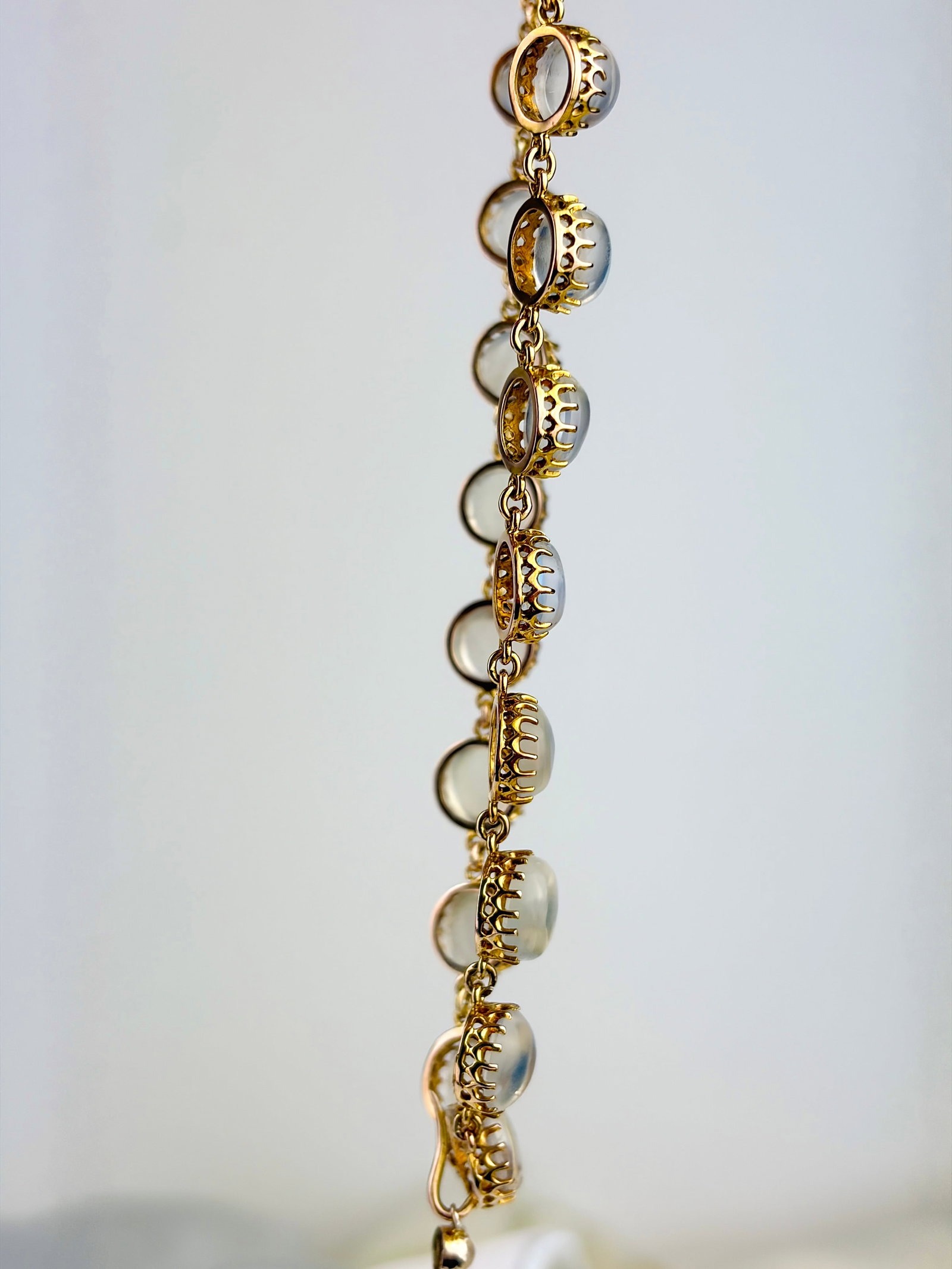 INCREDIBLE BOXED ANTIQUE 9CT YELLOW GOLD CABOCHON MOONSTONE NECKLACE WITH DETACHABLE DROP PENDANT - 7
