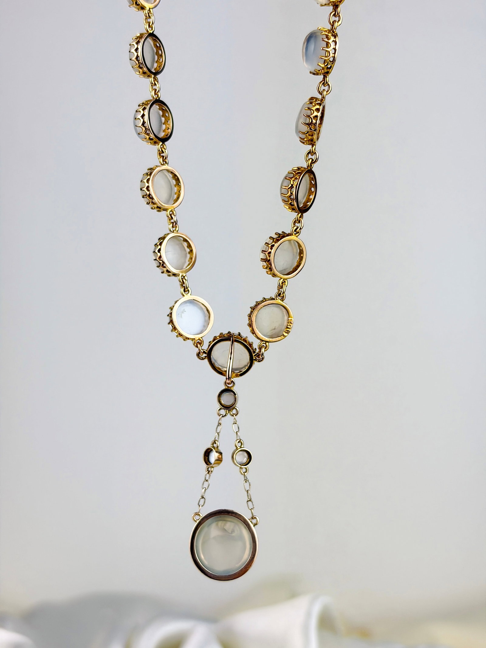 INCREDIBLE BOXED ANTIQUE 9CT YELLOW GOLD CABOCHON MOONSTONE NECKLACE WITH DETACHABLE DROP PENDANT - 8