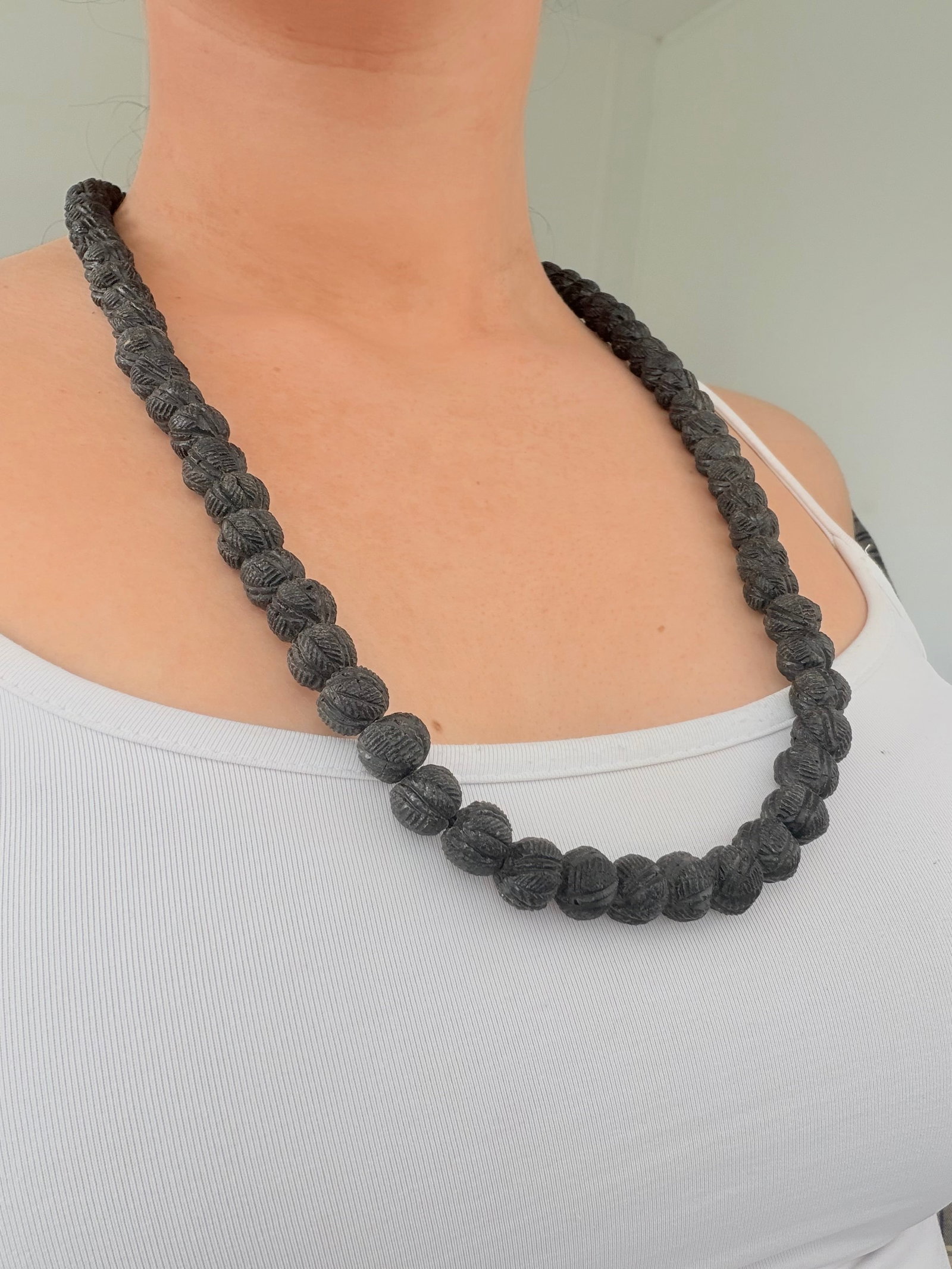 CARVED BEAD NECKLACE WITH GOLD CLASP - 5