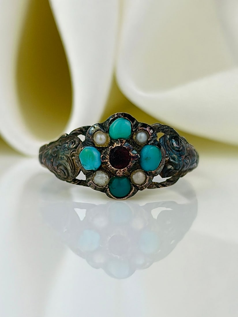 antique gemset flower ring (1 of 8)