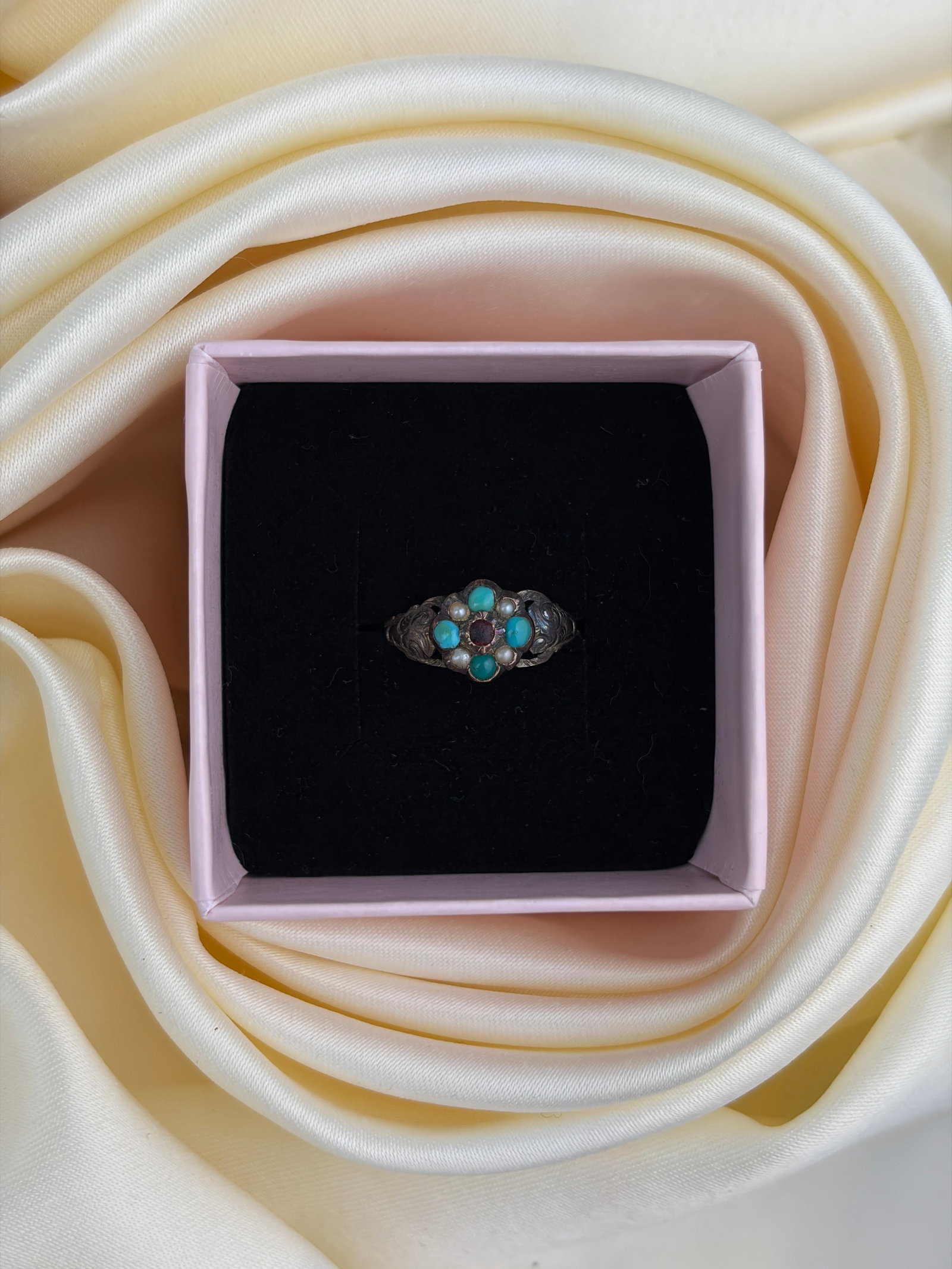 antique gemset flower ring - 6