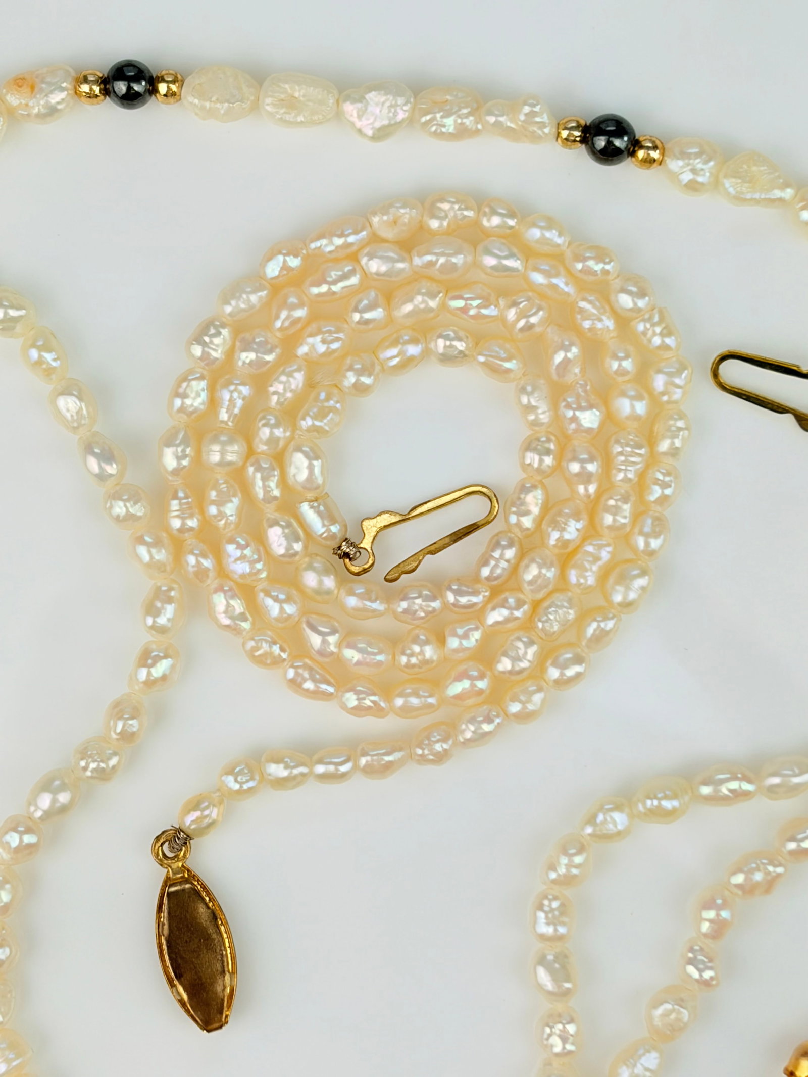 MIXED LOT - 3X PEARL NECKLACES - 2