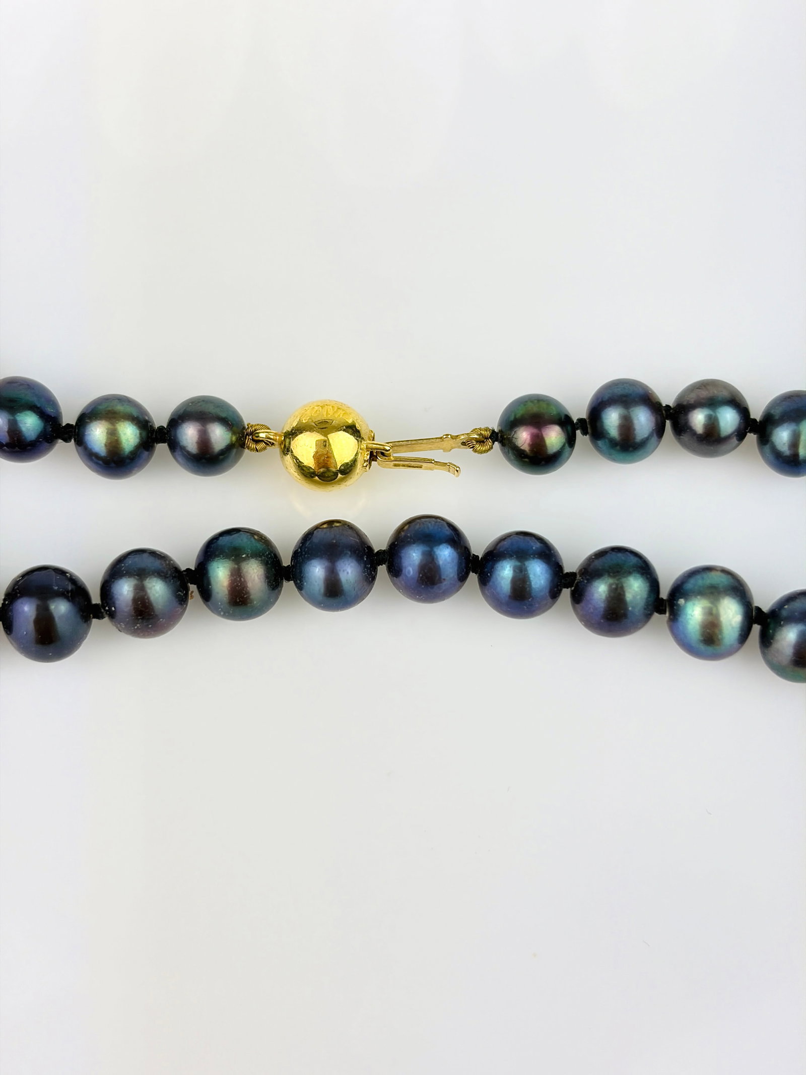 HEMATITE BEADED NECKLACE WITH 9CT GOLD CLASP - 2