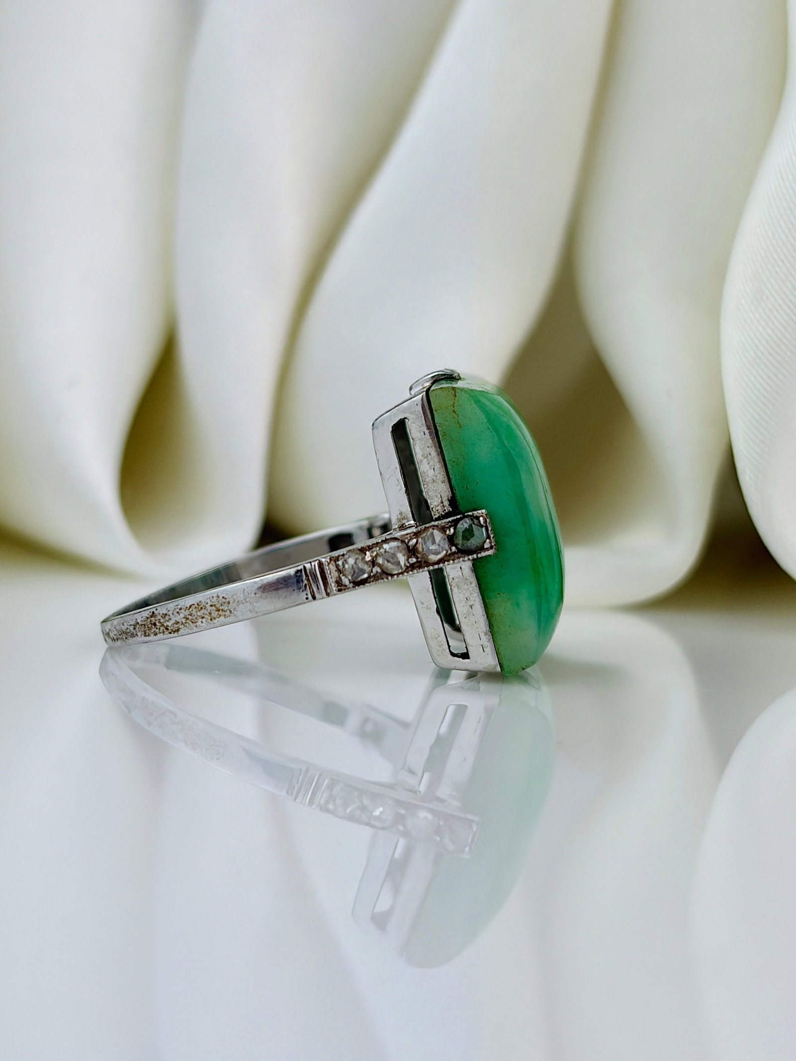 c.1920 Jade, Rose Cut Diamond and 18 Carat White Gold Ring - 2