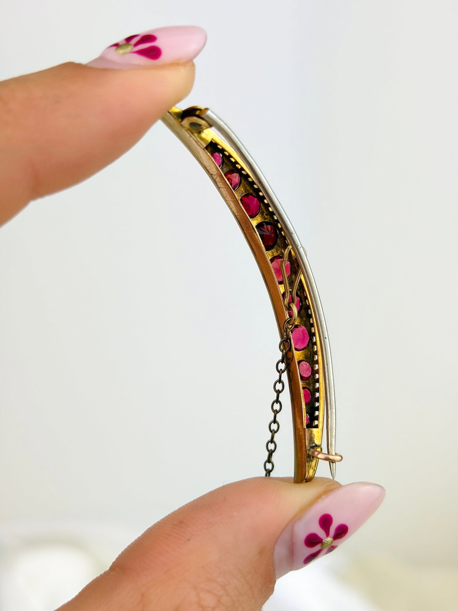 ANTIQUE GARNET AND DIAMOND CRESCENT BROOCH IN GOLD - 4