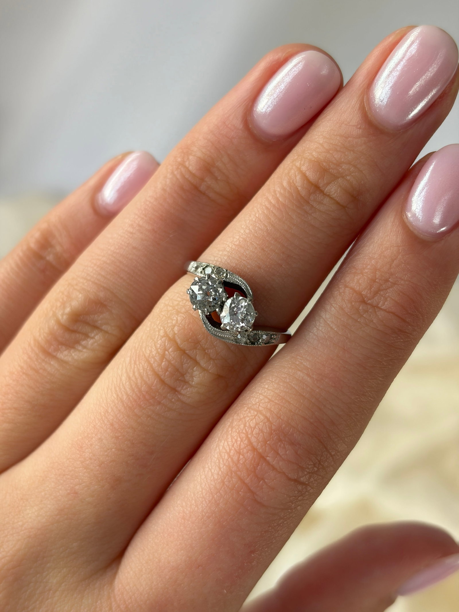 Vintage Diamond 18 Carat White Gold Crossover Moi et Toi Ring - 9