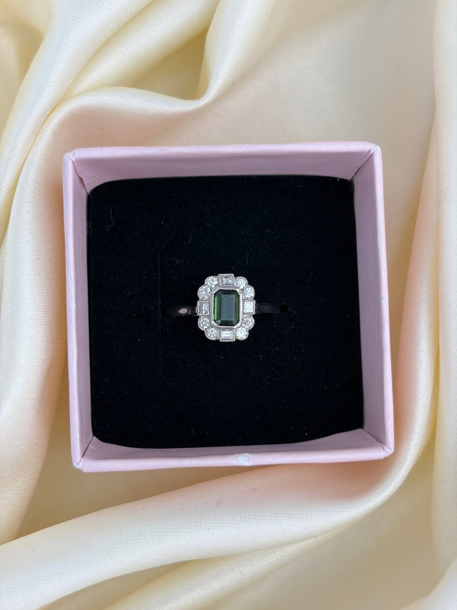 Art Deco Era Green Tourmaline and Diamond Ring In Platinum - 7