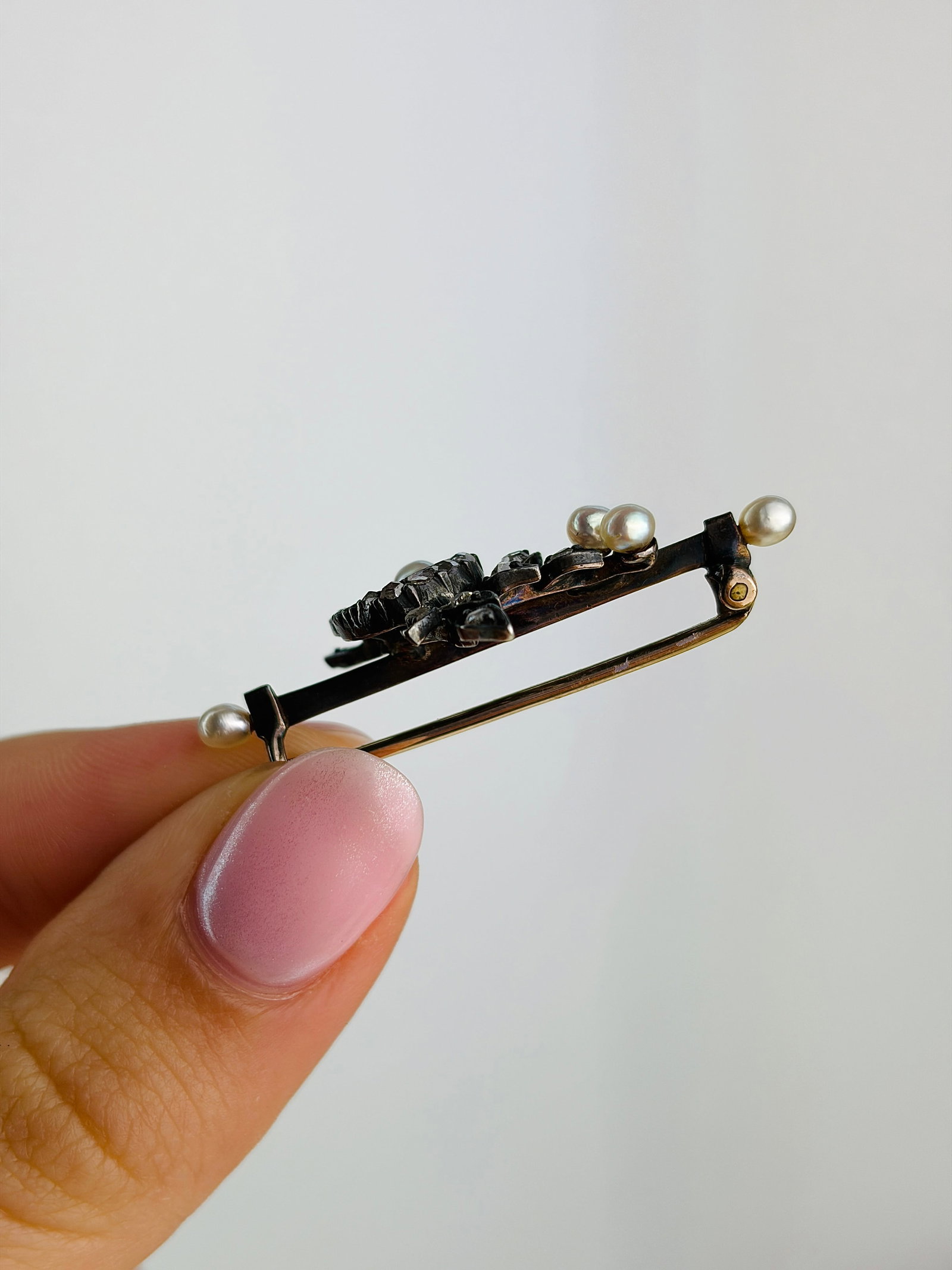 Antique 9 Carat Gold Rose Cut Diamond and Pearl Brooch - 2