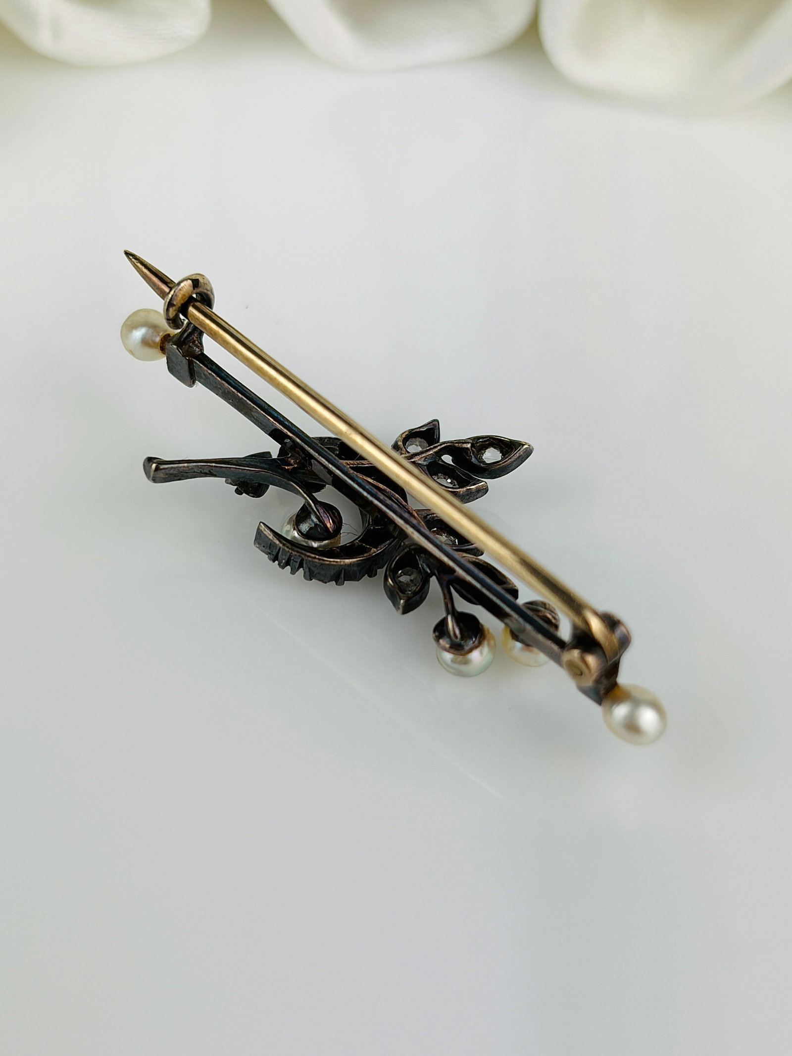 Antique 9 Carat Gold Rose Cut Diamond and Pearl Brooch - 5