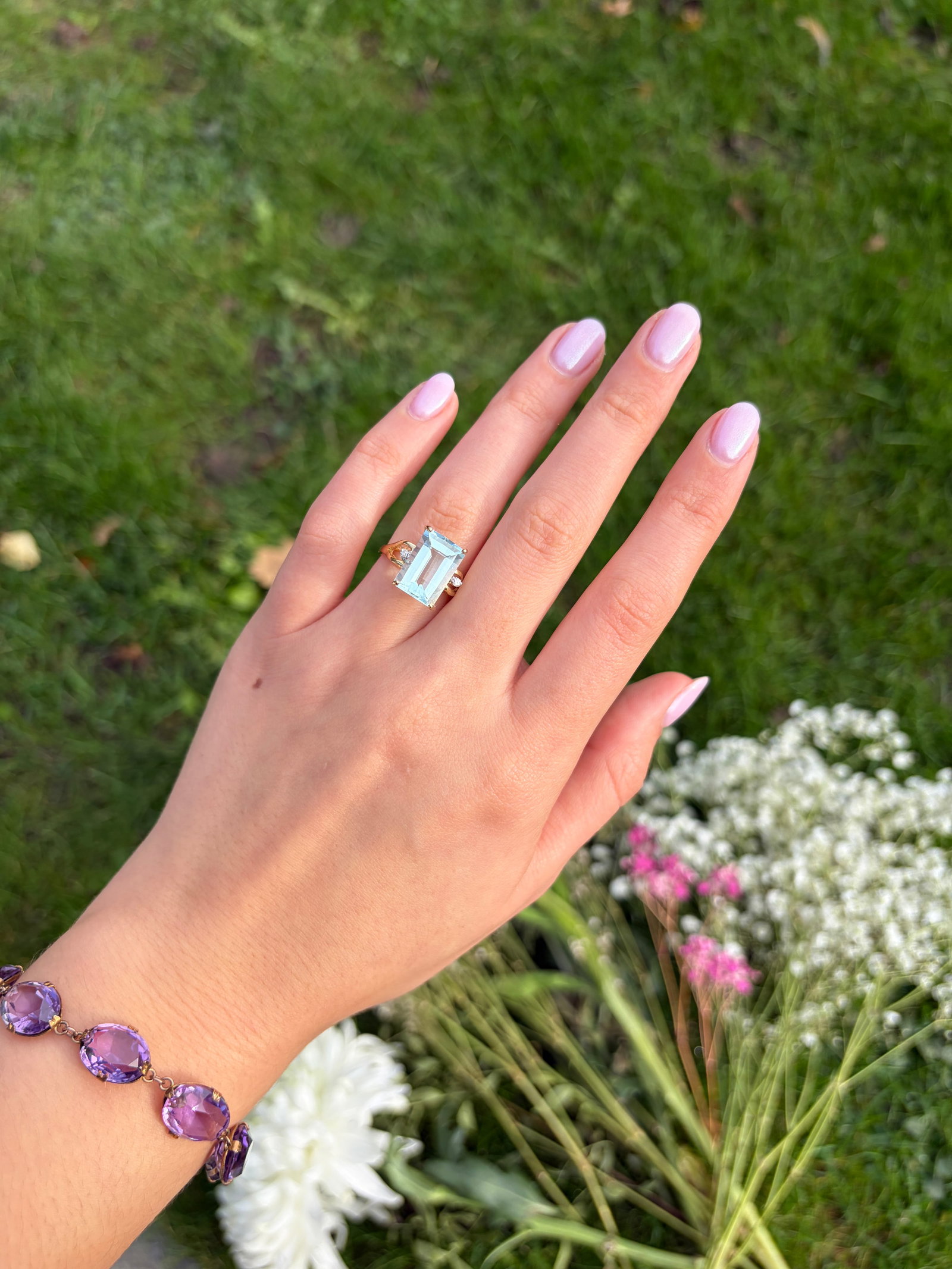Aquamarine and Diamond 14 Carat Gold Three Stone Ring - 11