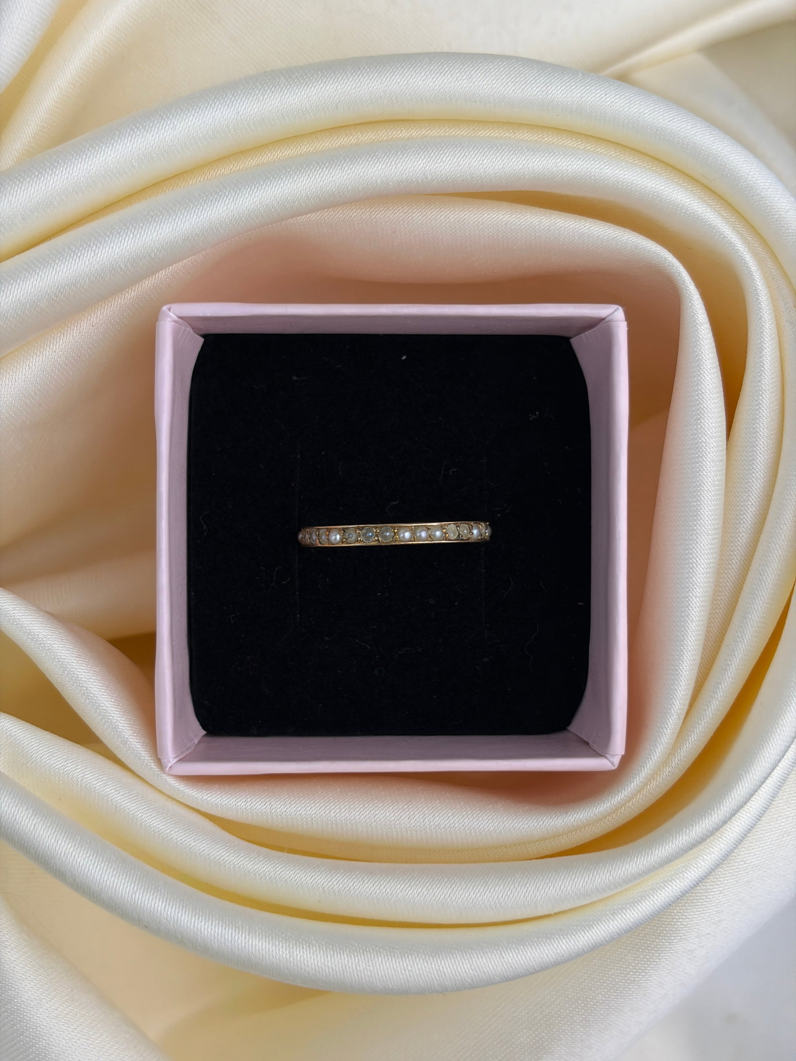 antique 9ct gold pearl full eternity band ring - 8