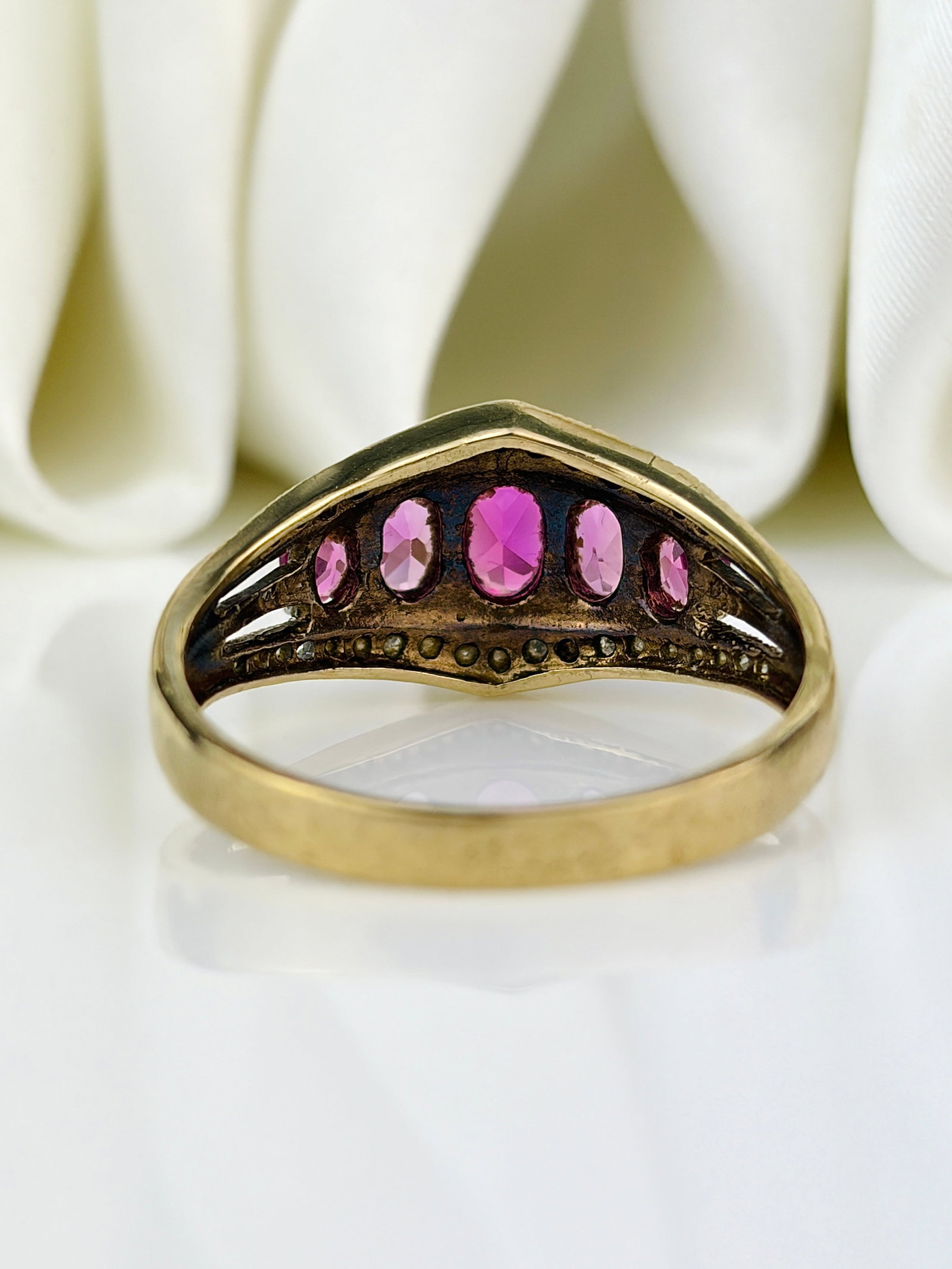 Vintage 9 Carat Pink Sapphire and Diamond Ring - 3