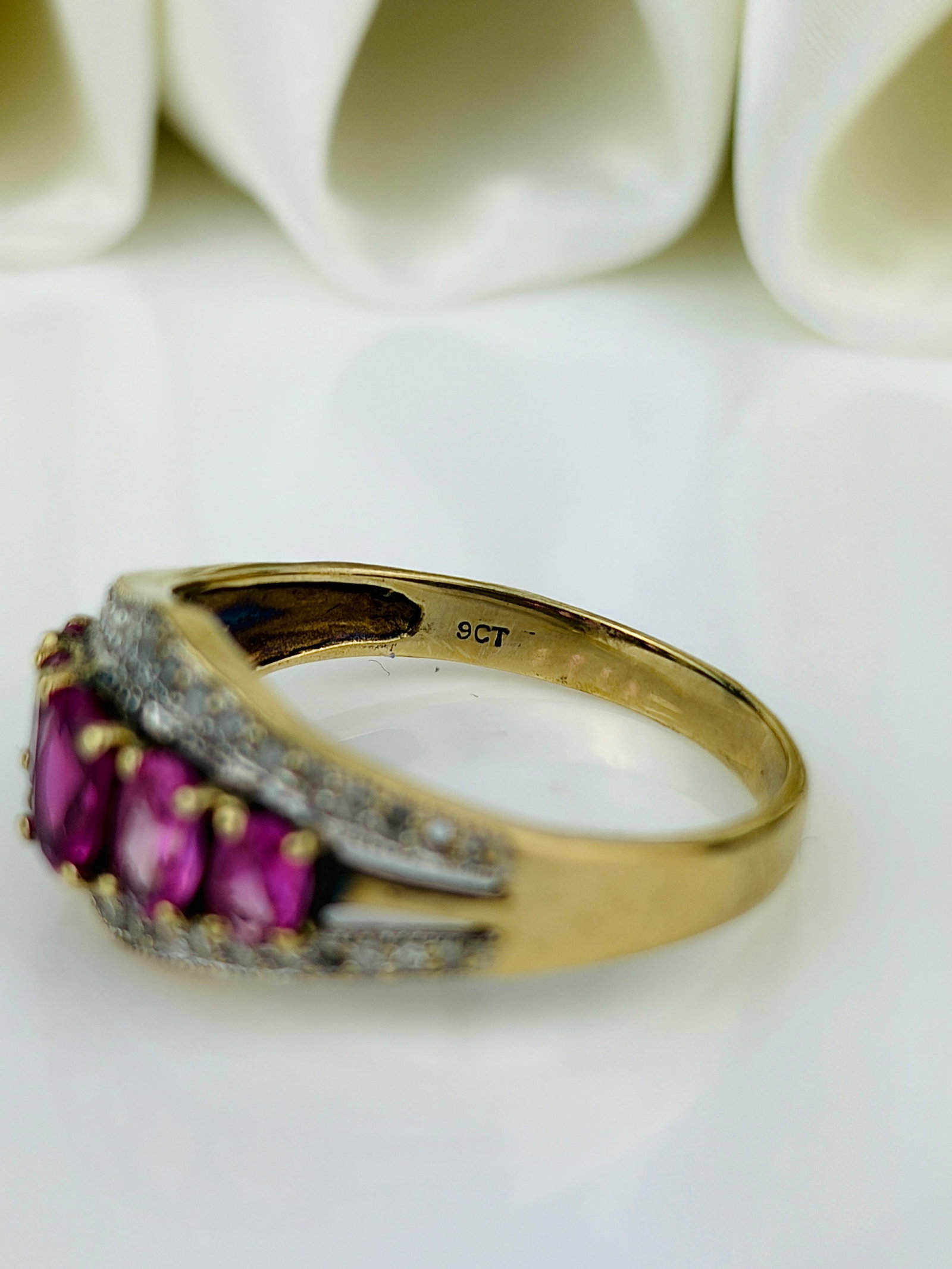 Vintage 9 Carat Pink Sapphire and Diamond Ring - 4