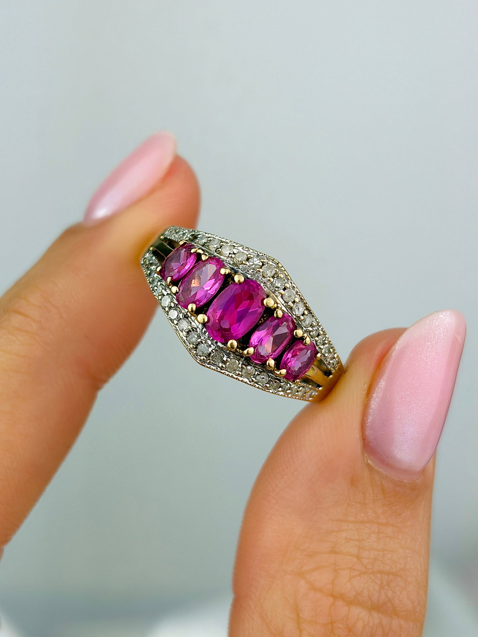 Vintage 9 Carat Pink Sapphire and Diamond Ring - 5