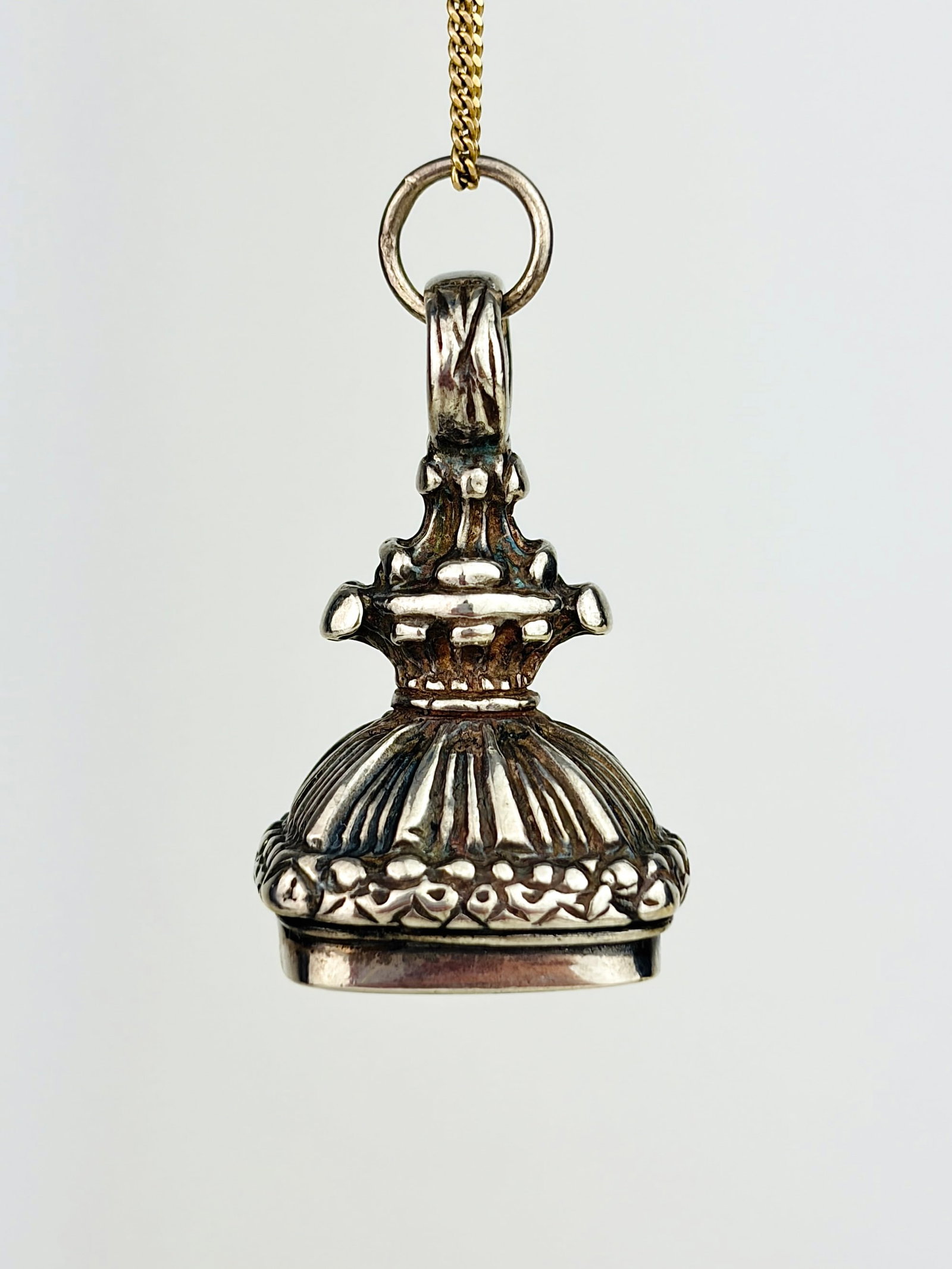 ANTIQUE SILVER CARNELIAN FOB PENDANT: ANTIQUE SILVER CARNELIAN FOB PENDANT